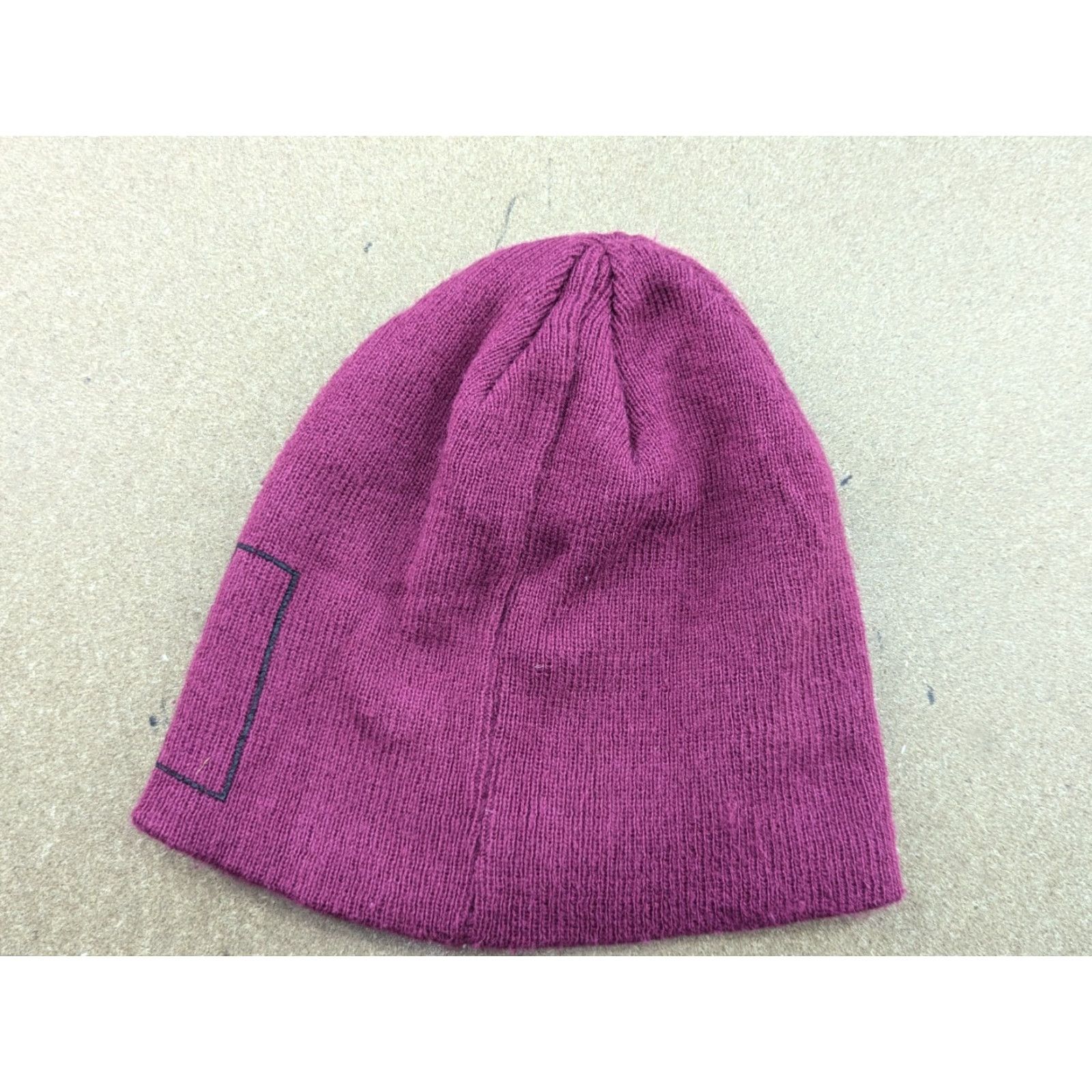Helly Hansen Helly Hansen Beanie Hat Purple Size S-M 55-56 Acrylic Stretch Unisex Adults Knit Hat Mens Womens Size ONE SIZE - 3 Thumbnail
