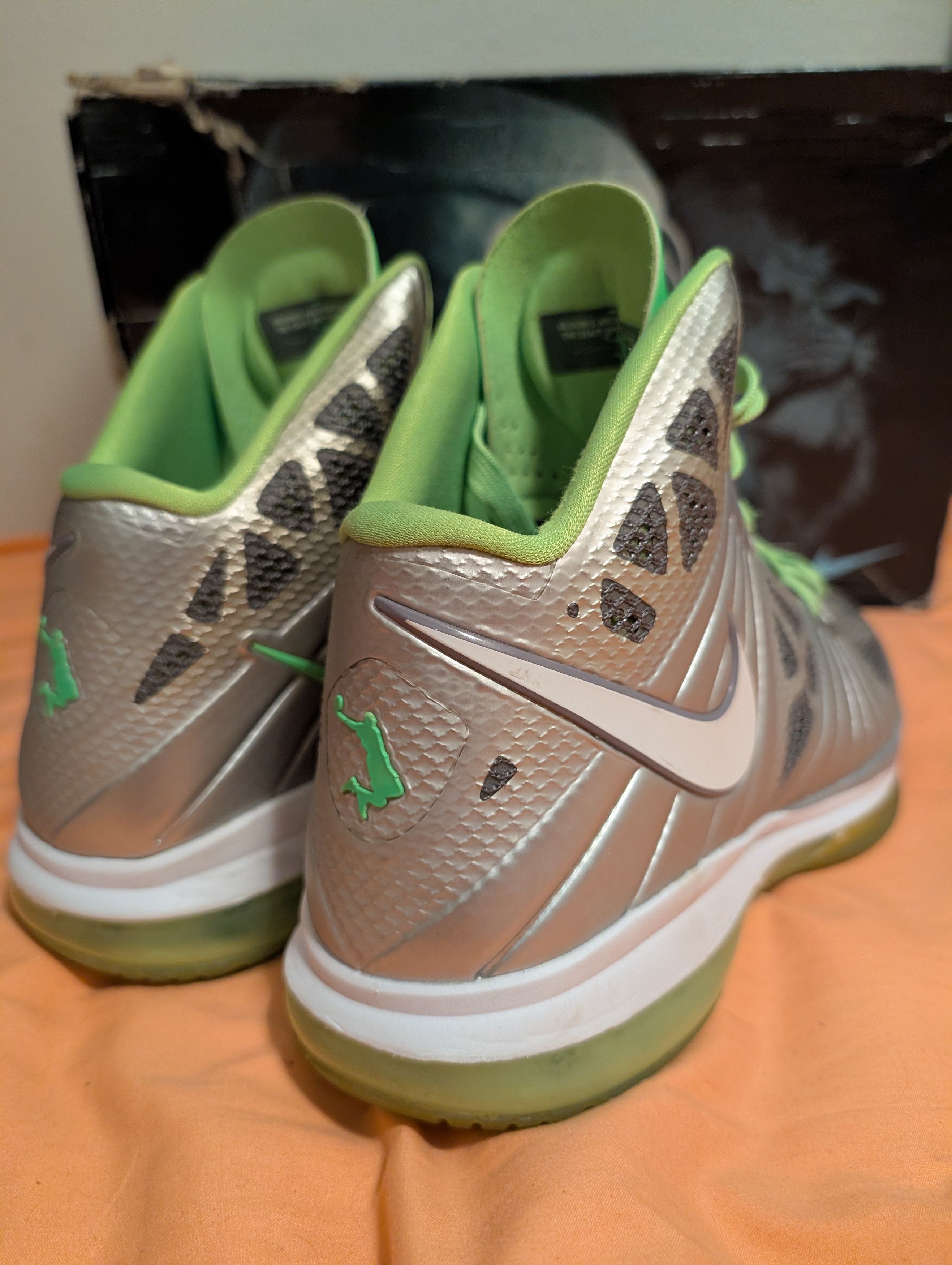 Nike Nike LeBron 8 " Dunkman " style code: 441946-002 Size US 11 / EU 44 - 6 Thumbnail