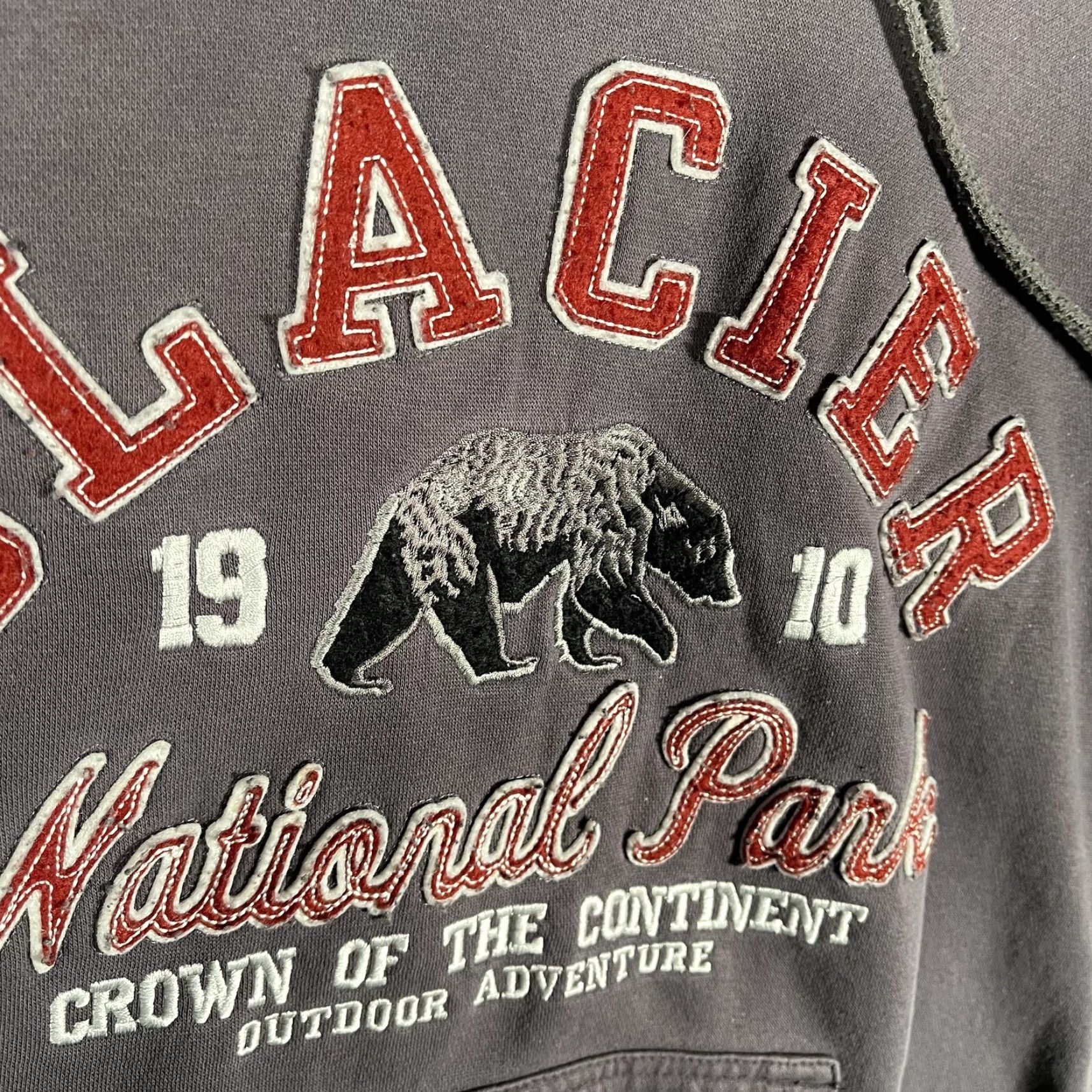 Vintage Prairie Mountain Hoodie Mens Small Gray Glacier National Park Bear Graphic T-Shirt? Size US S / EU 44-46 / 1 - 5 Thumbnail