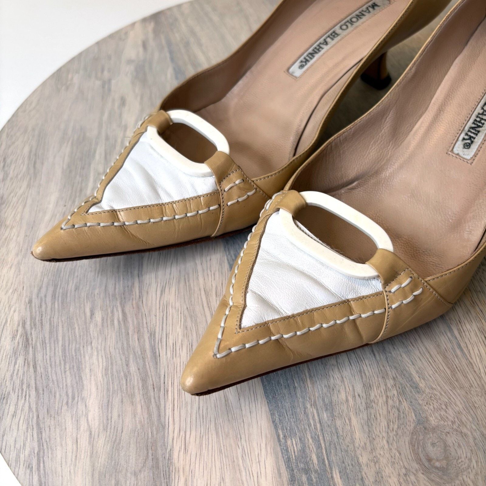 Manolo Blahnik Manolo BlahnikbLeather Slingback Heels EU Sz 36 US Size 6 Size US 6 / IT 36 - 4 Thumbnail