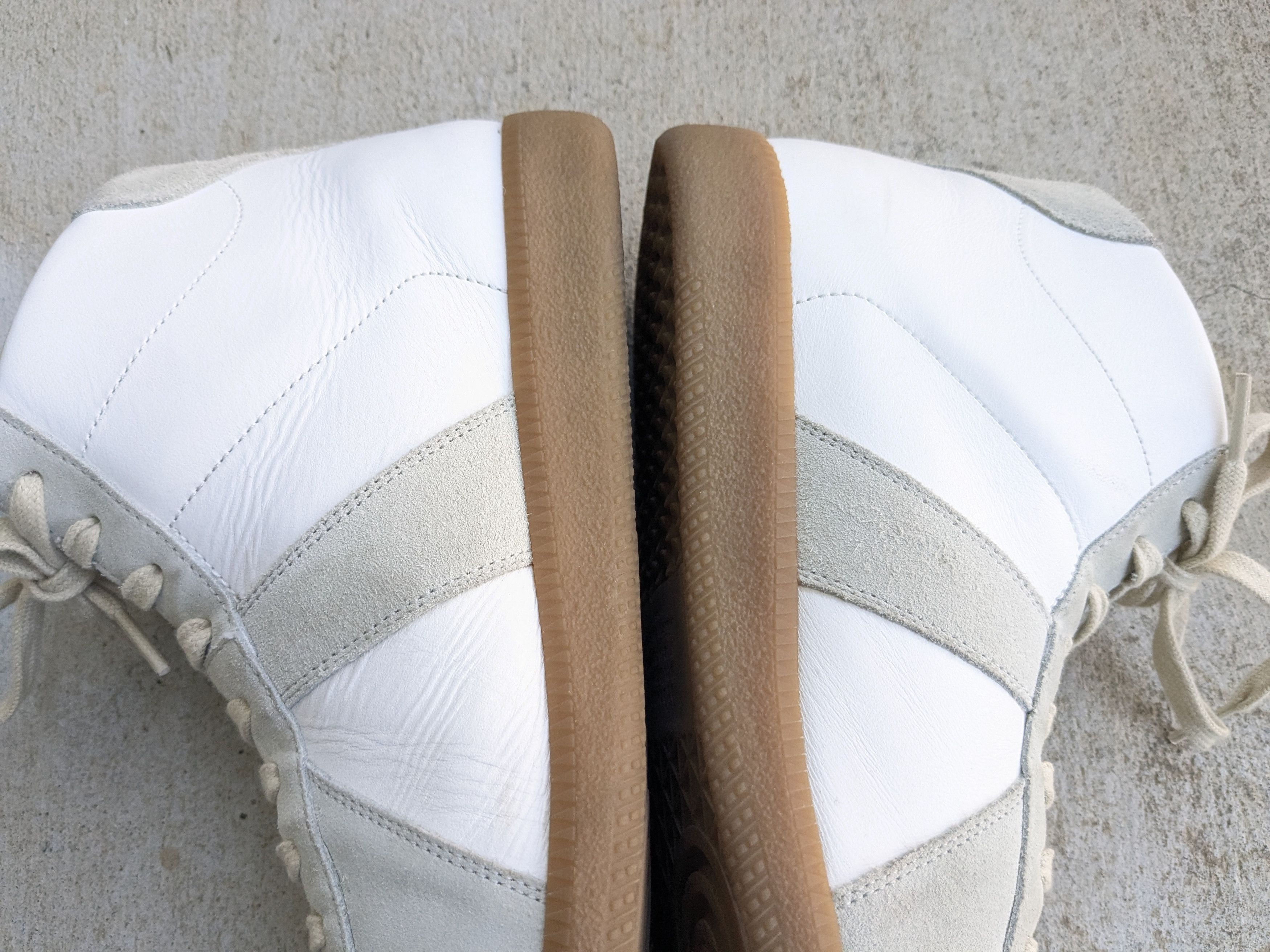 Maison Margiela Maison Margiela GAT Replica White Gray 11 44 Suede High Size US 11 / EU 44 - 11 Thumbnail