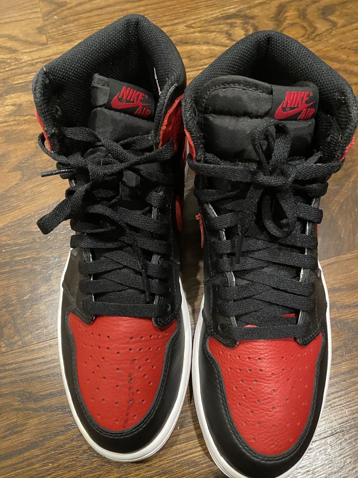 Jordan Brand × Nike Jordan 1 Banned Size US 9 / EU 42 - 3 Thumbnail