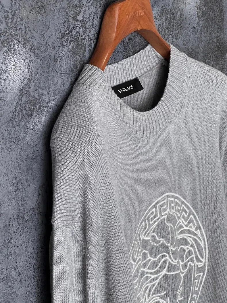 Versace Versace Medusa back pattern embroidered cotton sweater Size US L / EU 52-54 / 3 - 6 Thumbnail