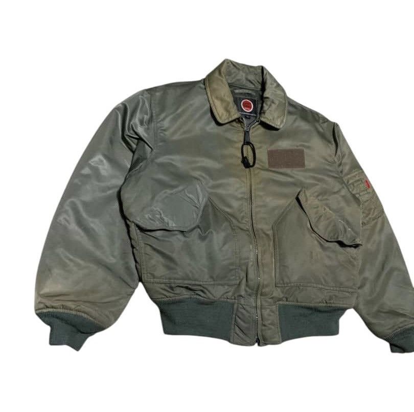 Vintage Trashed Vintage 90s Lucky Strike Bomber Jacket Sun Faded Size US L / EU 52-54 / 3 - 2 Thumbnail