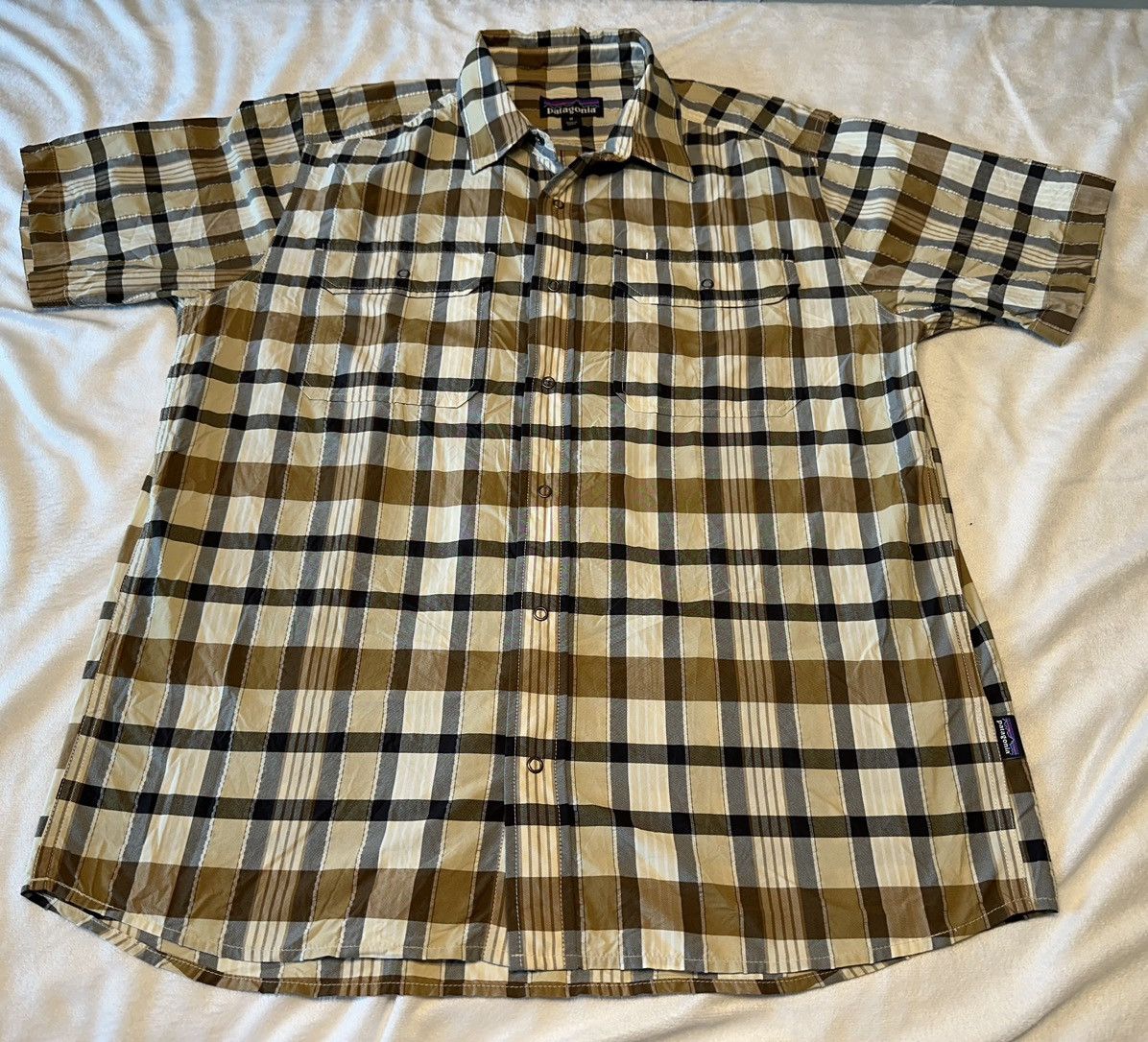 Patagonia Patagonia Mens Snap Front Plaid S/S Shirt Size Med Size US M / EU 48-50 / 2 - 1 Thumbnail