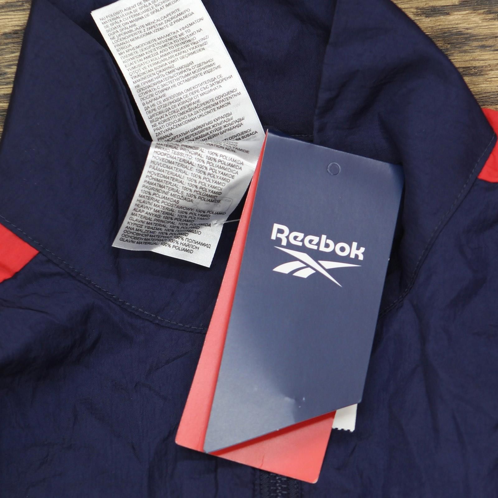 Reebok Nwt Reebok Nylon Track Jacket Iu0779 Vector Navy Blue Xs Size XS / US 0-2 / IT 36-38 - 3 Thumbnail