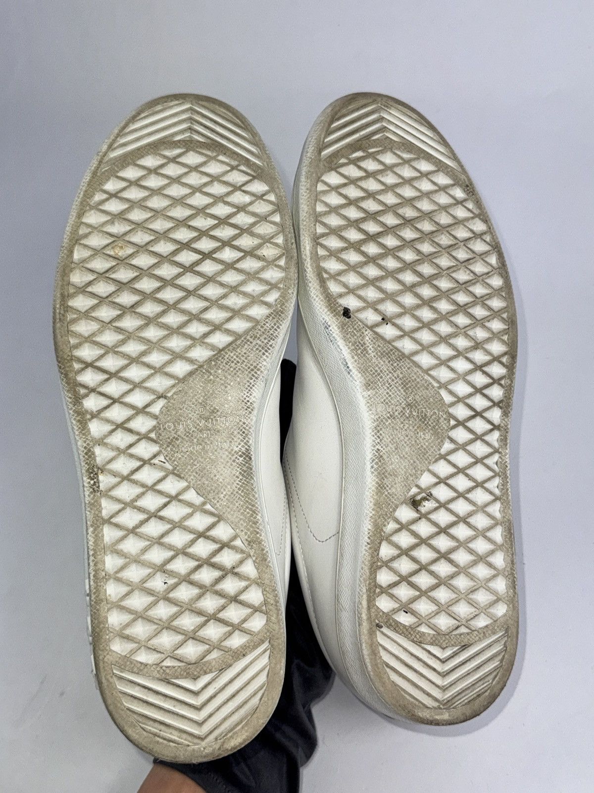 Louis Vuitton CLASSIC LOGO SNEAKERS Size US 8 / EU 41 - 7 Thumbnail