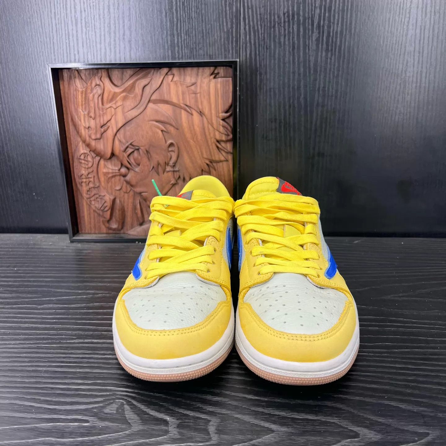 Nike AJ1 Low Yellow Barb 7.0 40 New With Box Size US 7 / EU 40 - 5 Thumbnail