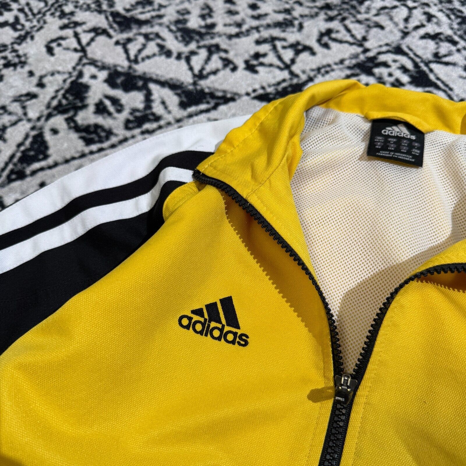 Adidas Adidas Unisex Yellow Polyester Jacket Size XXS Tracksuit Size US XXS / EU 40 - 6 Thumbnail