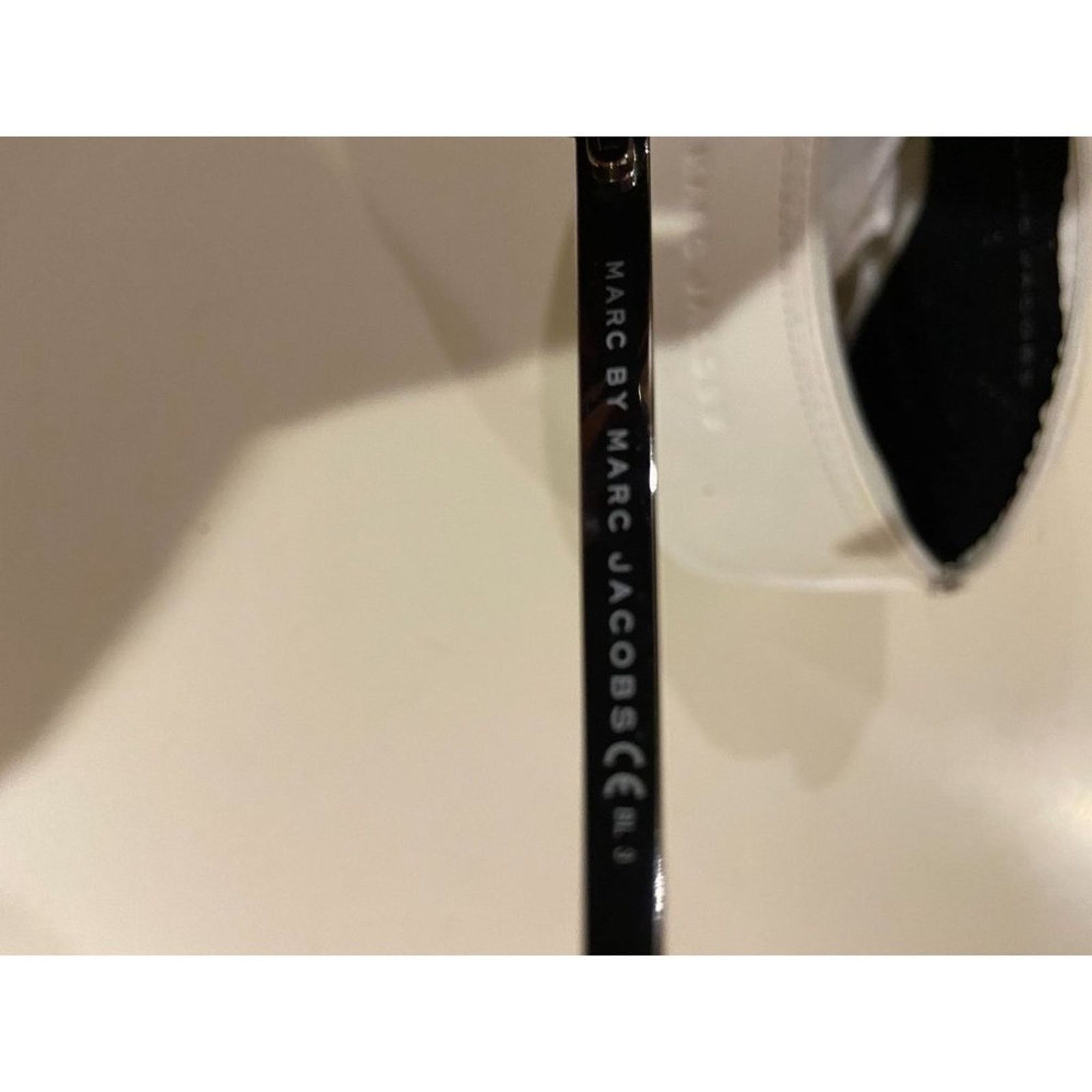 Marc by Marc Jacobs Marc by Marc Jacobs Sunglasses MMJ A53QH 5717 135V Size ONE SIZE - 5 Thumbnail