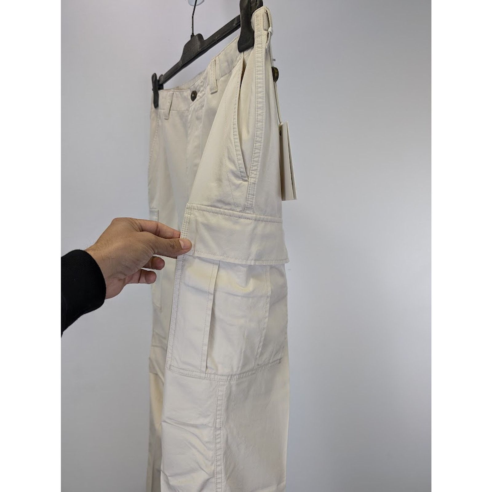 Tom Ford o1rshd1 Cargo Trouser in Light Beige Size US 34 / EU 50 - 13 Thumbnail