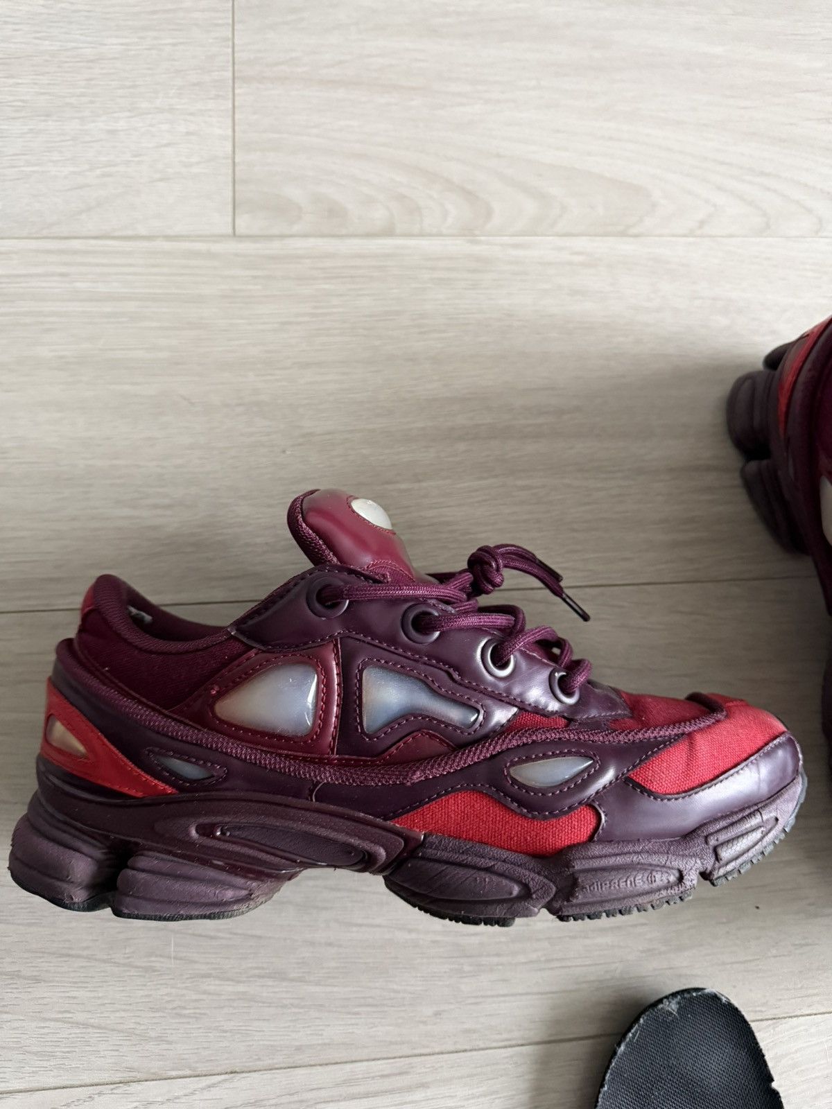 Adidas × Raf Simons Raf simons ozweego 3 burgundy Size US 9 / EU 42 - 2 Thumbnail