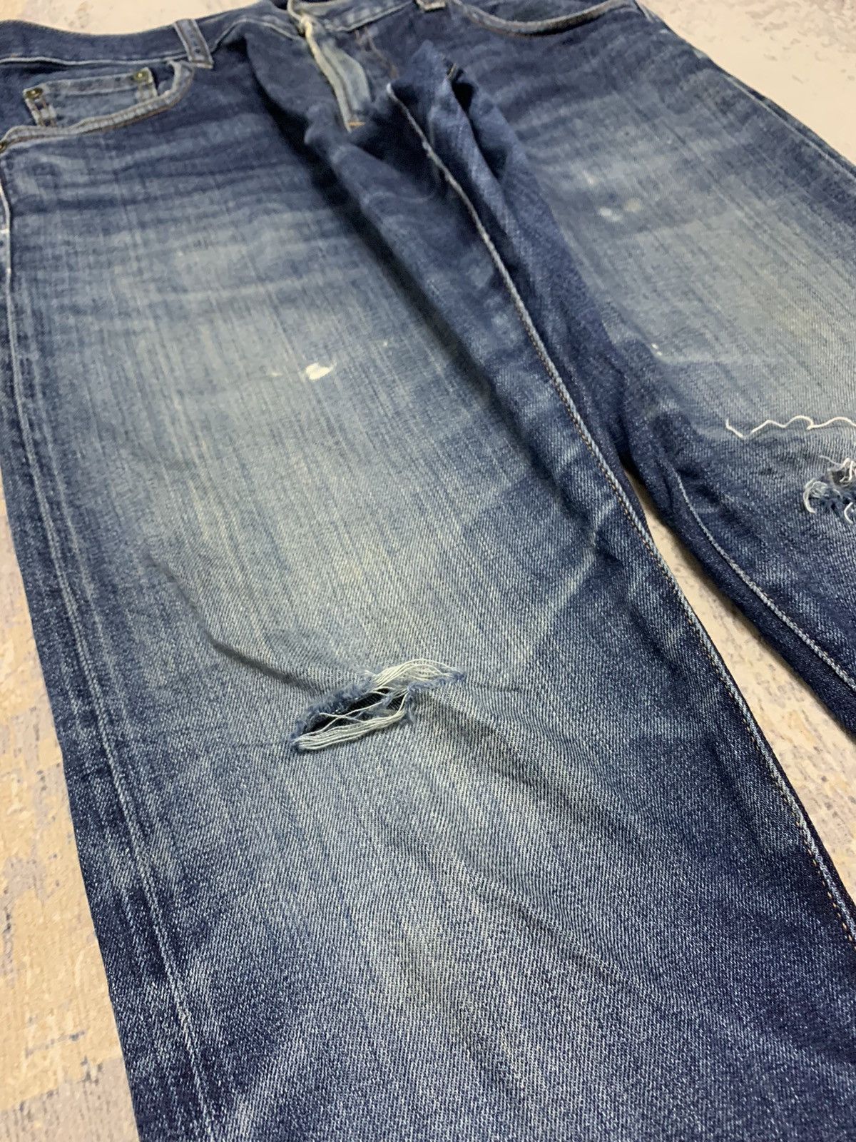 Japanese Brand Distressed Uniqlo Selvedge Undercover Style Jeans 34x31 Size US 35 - 6 Thumbnail