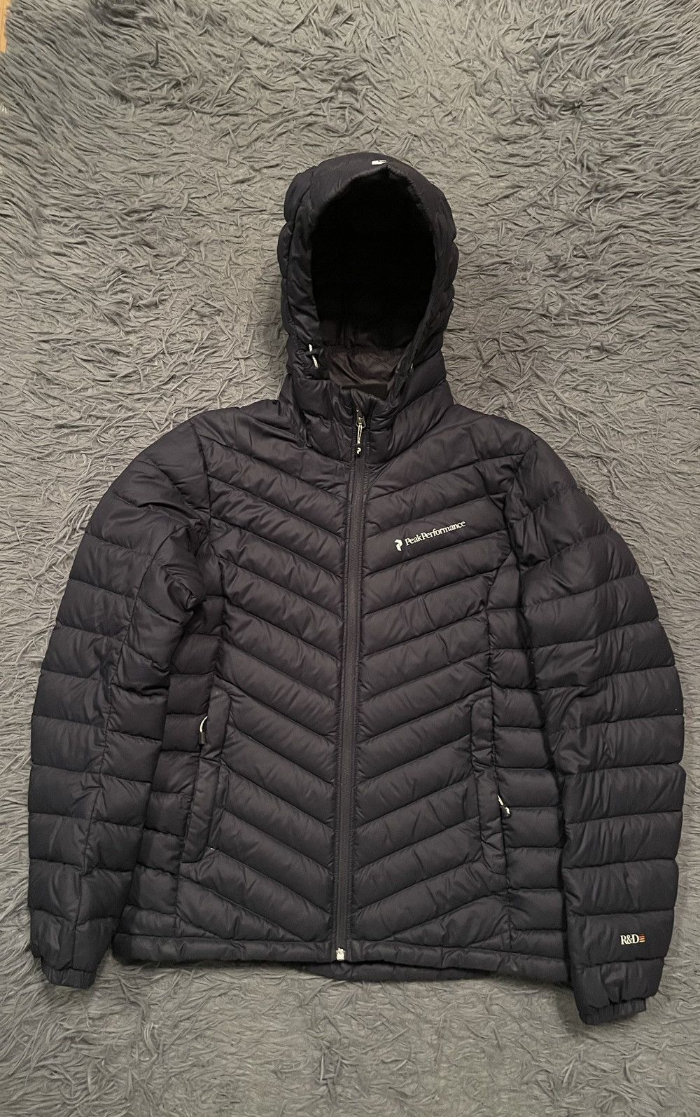 Peak Performance gorpcore style puffer down jacket