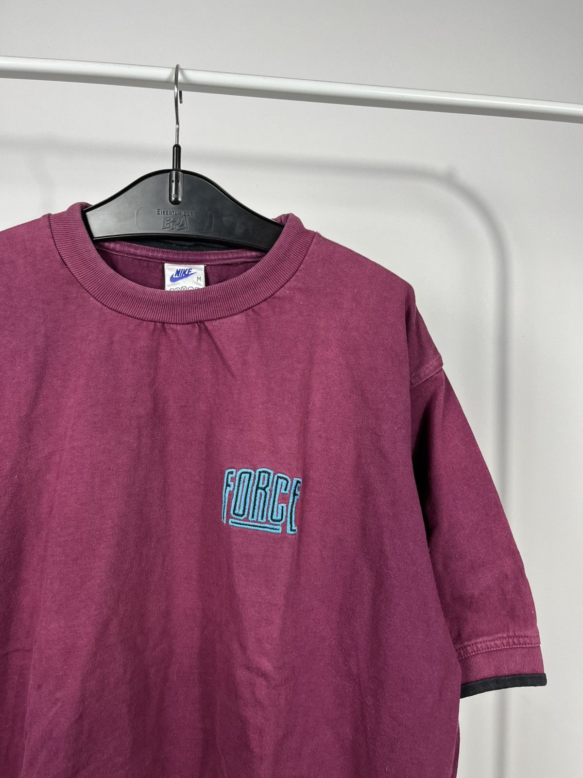 Nike Vintage Nike Force T Shirt Burgundy Logo Crewneck Size US XL / EU 56 / 4 - 3 Thumbnail