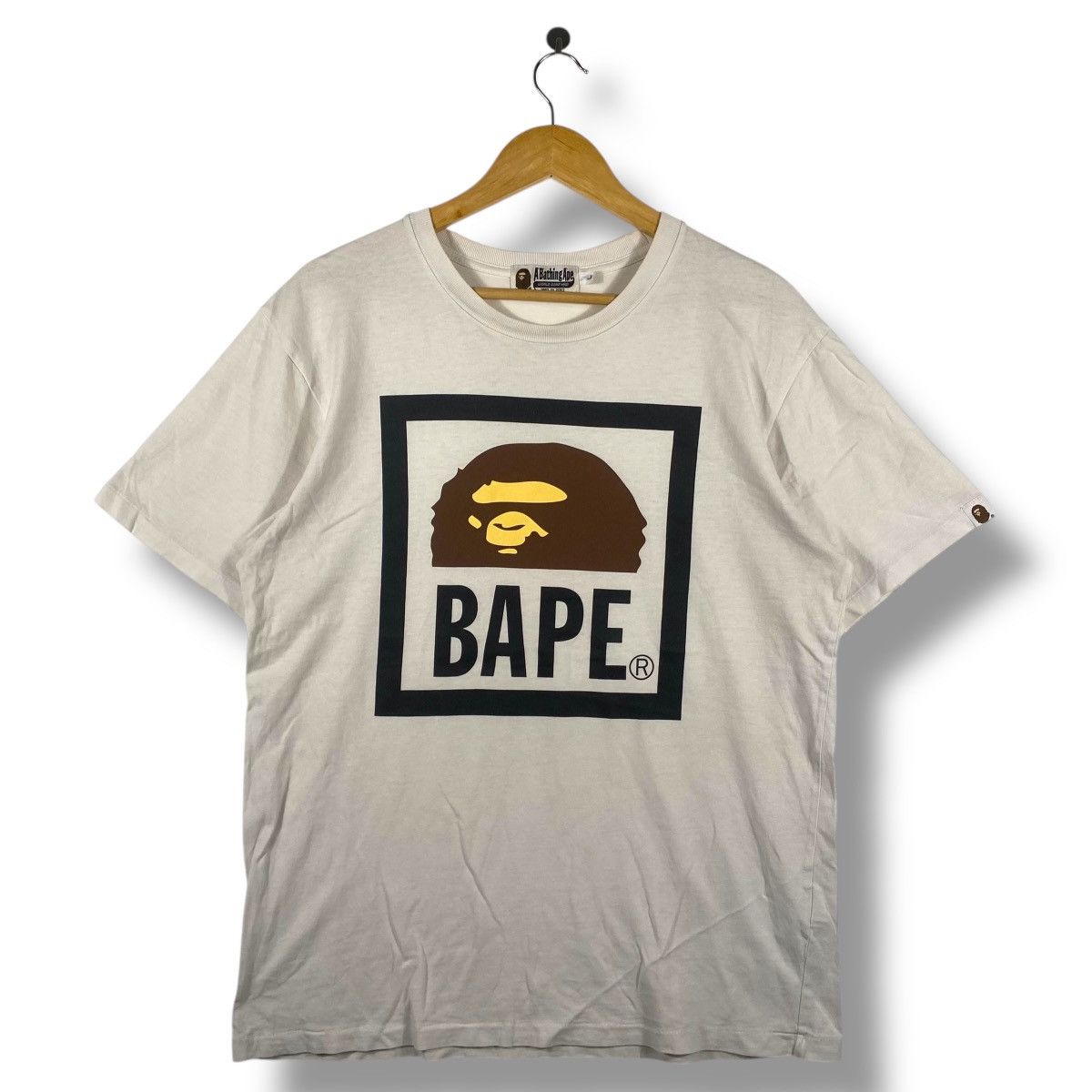 Bape BAPE Logo Graphic Japan Famous Streetwear Tee Shirt Size US L / EU 52-54 / 3 - 1 Thumbnail