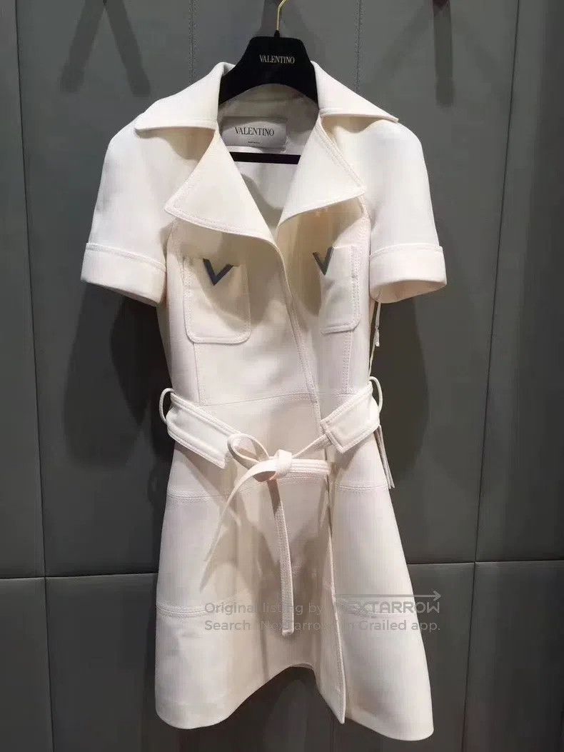 Valentino Valentino White dress Size S / US 4 / IT 40 - 1 Thumbnail
