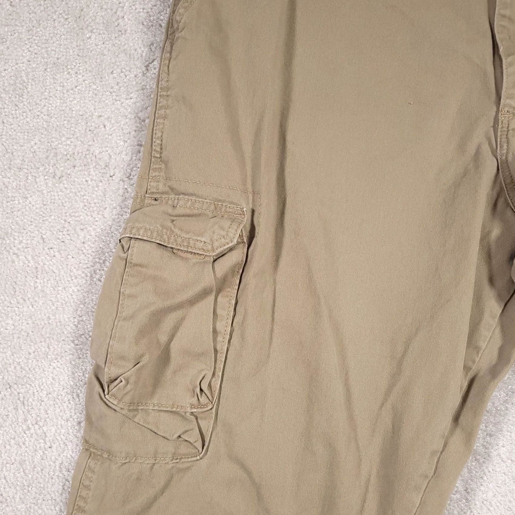 Wrangler Wrangler Cargo Pants Mens 40x32 Khaki Beige Relaxed Fit Workwear Outdoors Size US 40 / EU 56 - 4 Thumbnail