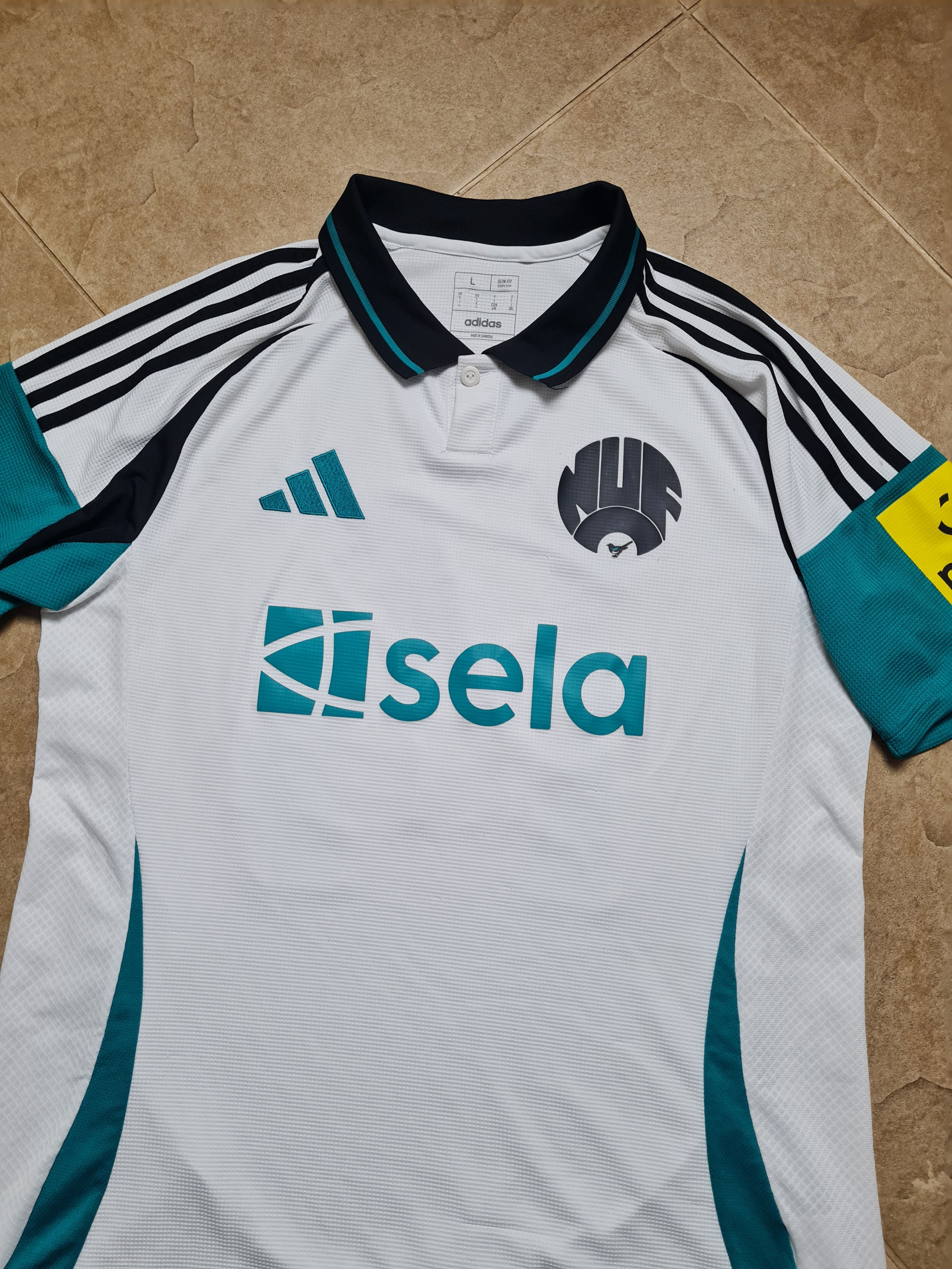 Adidas Adidas Newcastle United 24/25 Third Authentic ISAK #14 Size US L / EU 52-54 / 3 - 2 Thumbnail