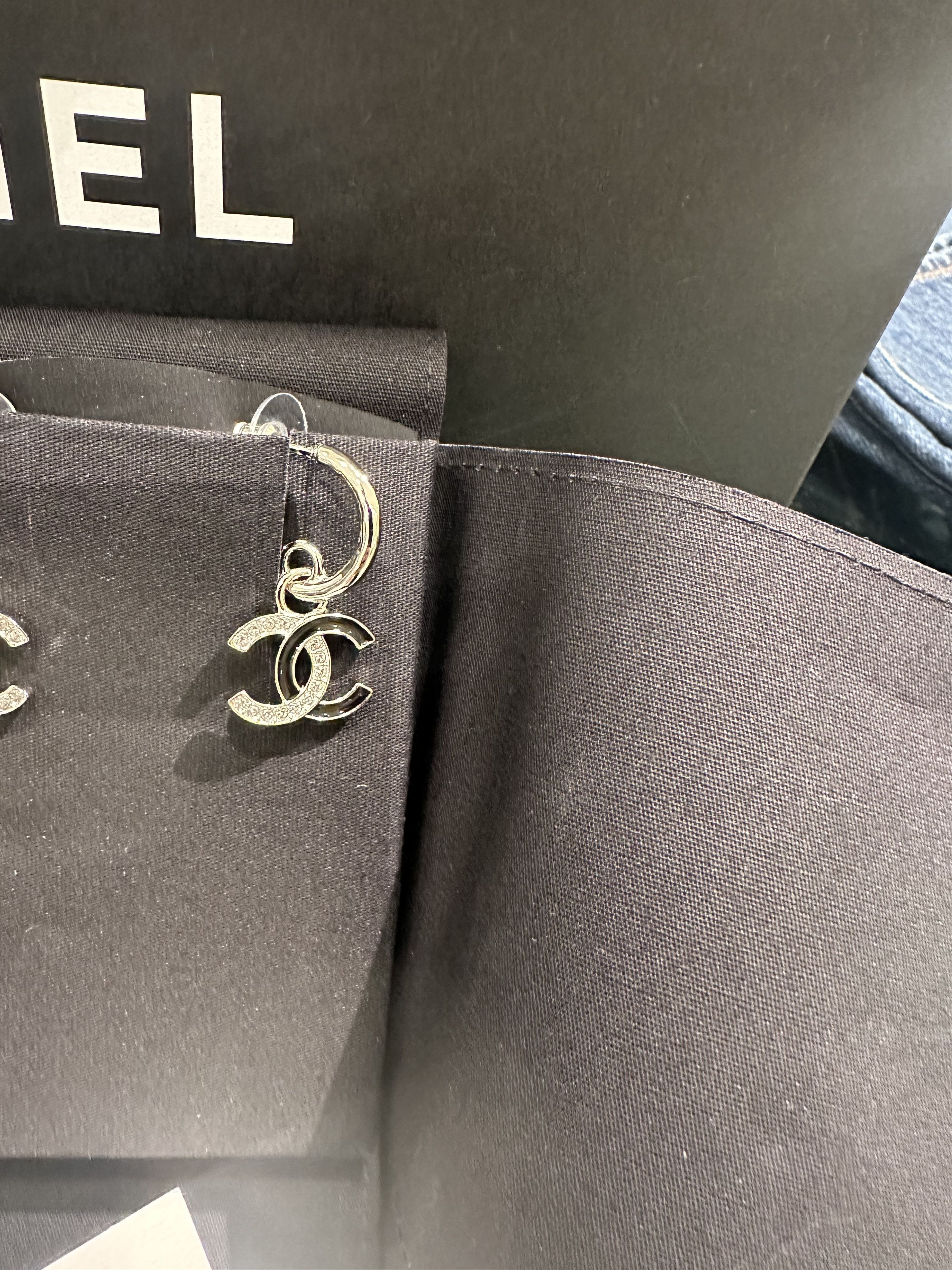 Chanel Chanel Hoop earrinhs Size ONE SIZE - 1 Thumbnail