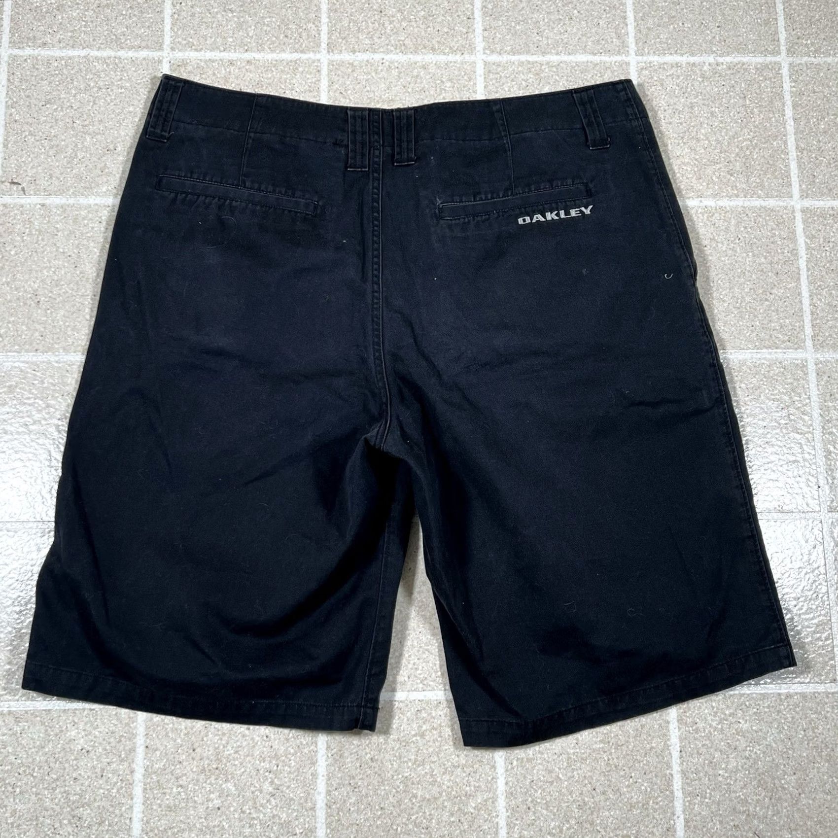 Oakley Oakley Golf Shorts Casual Chino Men’s Size 34 Flat Front Black Size US 34 / EU 50 - 2 Thumbnail