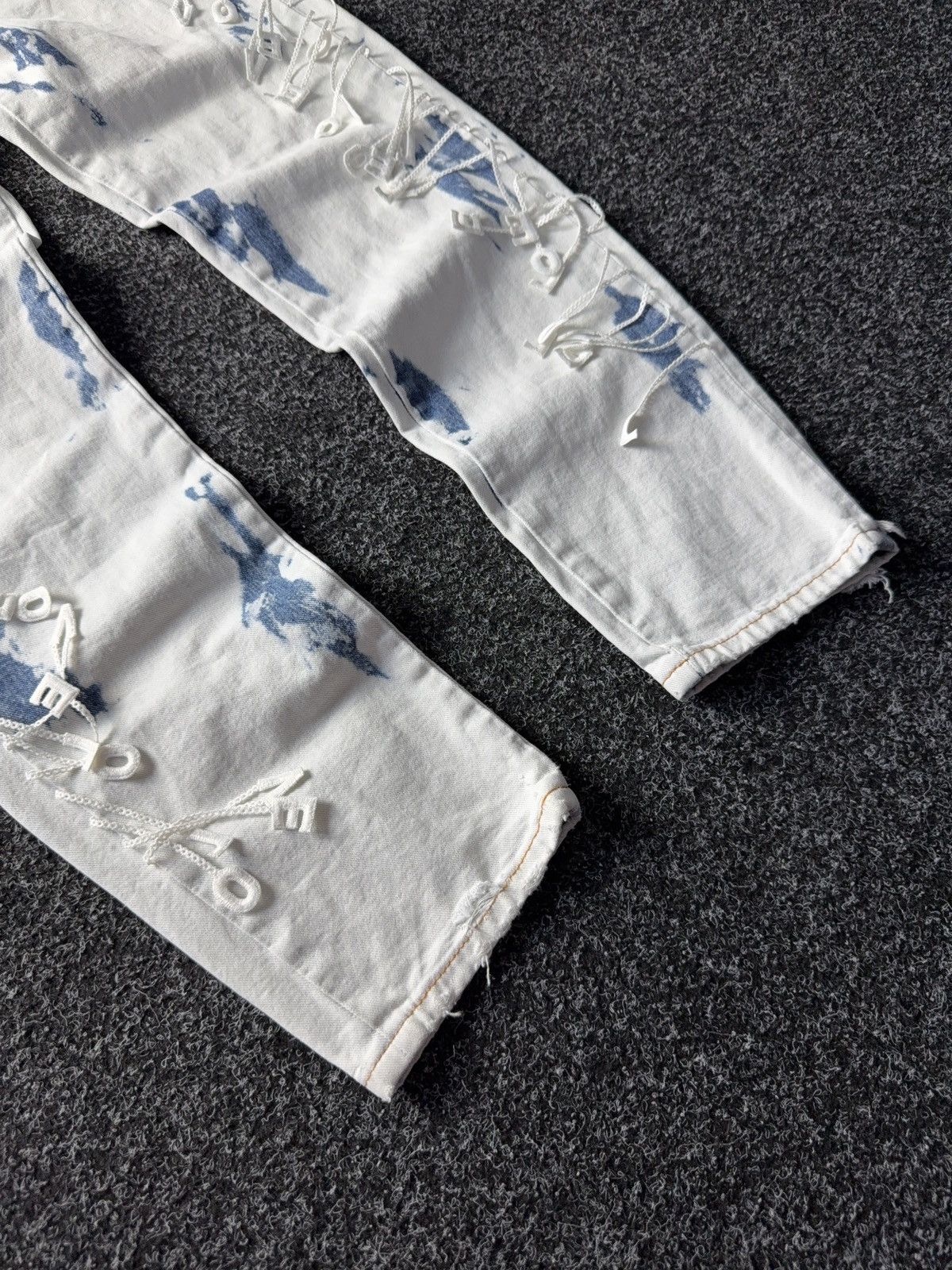 Designer × Desigual Desigual Bleached Lace-Up Jeans with Letter Embroidery Size 28" / US 6 / IT 42 - 4 Thumbnail