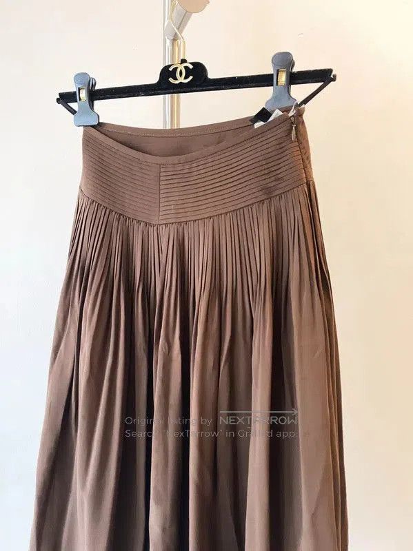 Lanvin Lanvin Brown Pleated Short Skirt for Women . Size 23" - 5 Thumbnail