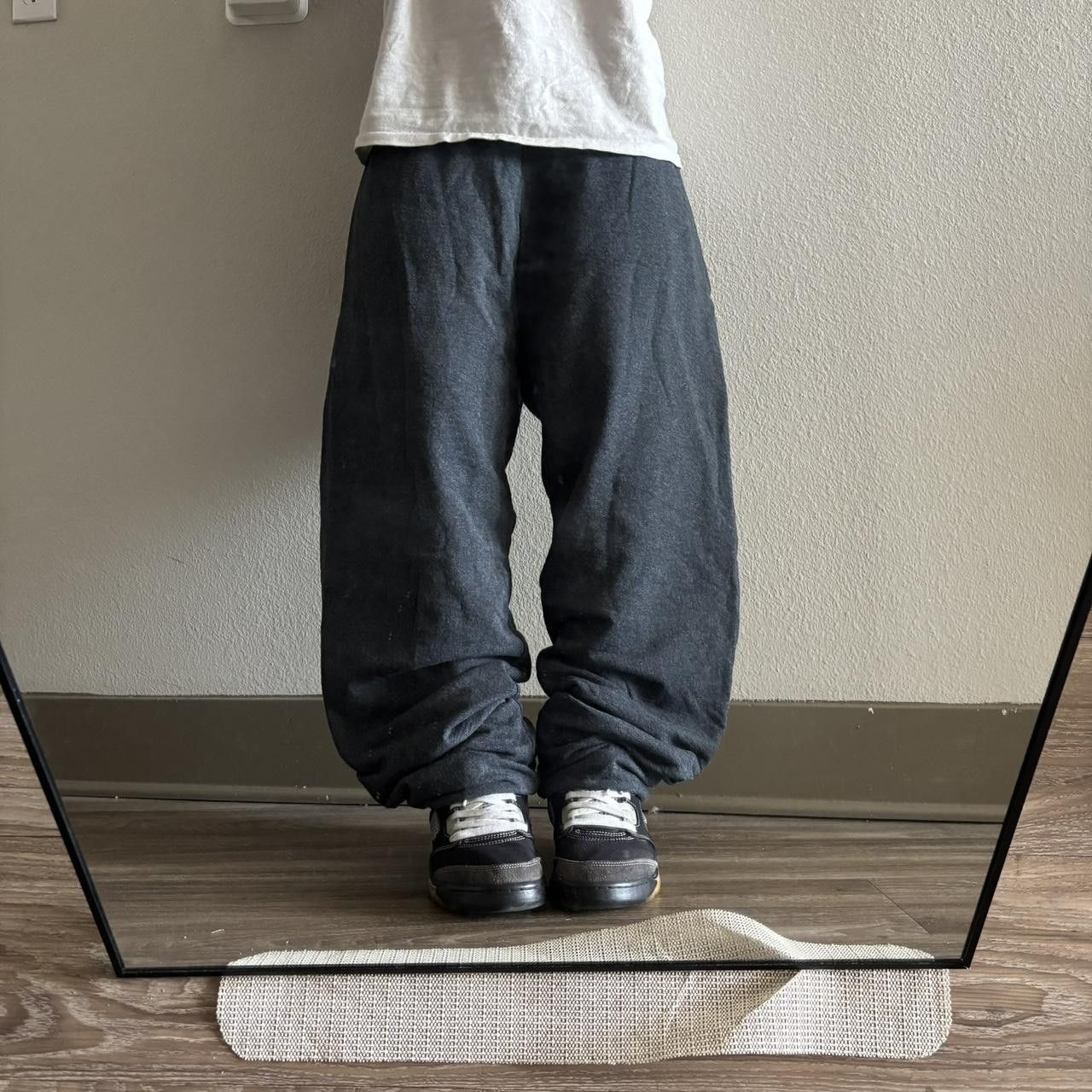 Vintage Crazy Vintage Y2K/2000s Grey Essential Sweatpants! Fits L Size US 34 / EU 50 - 1 Thumbnail