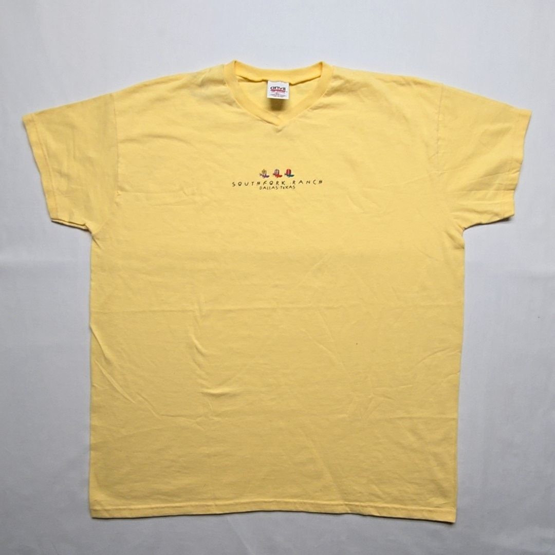 Anvil × Vintage Vintage Southfork Ranch Dallas Yellow XL Texas Graphic Tee Size XL / US 12-14 / IT 48-50 - 1 Thumbnail