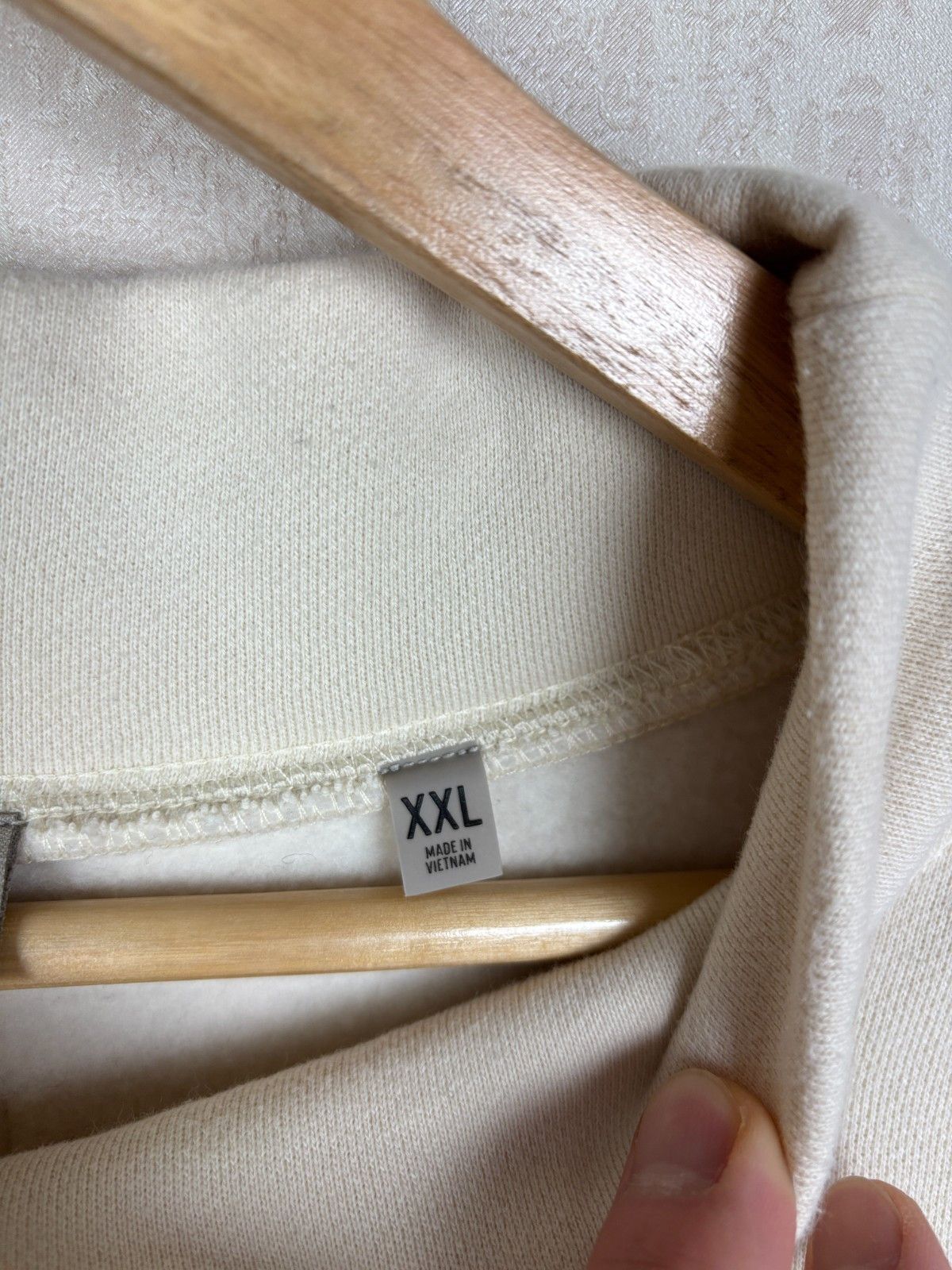 Essentials Essentials Fear of God Turtleneck Sweatshirt Cream Ivory Size US XXL / EU 58 / 5 - 7 Thumbnail