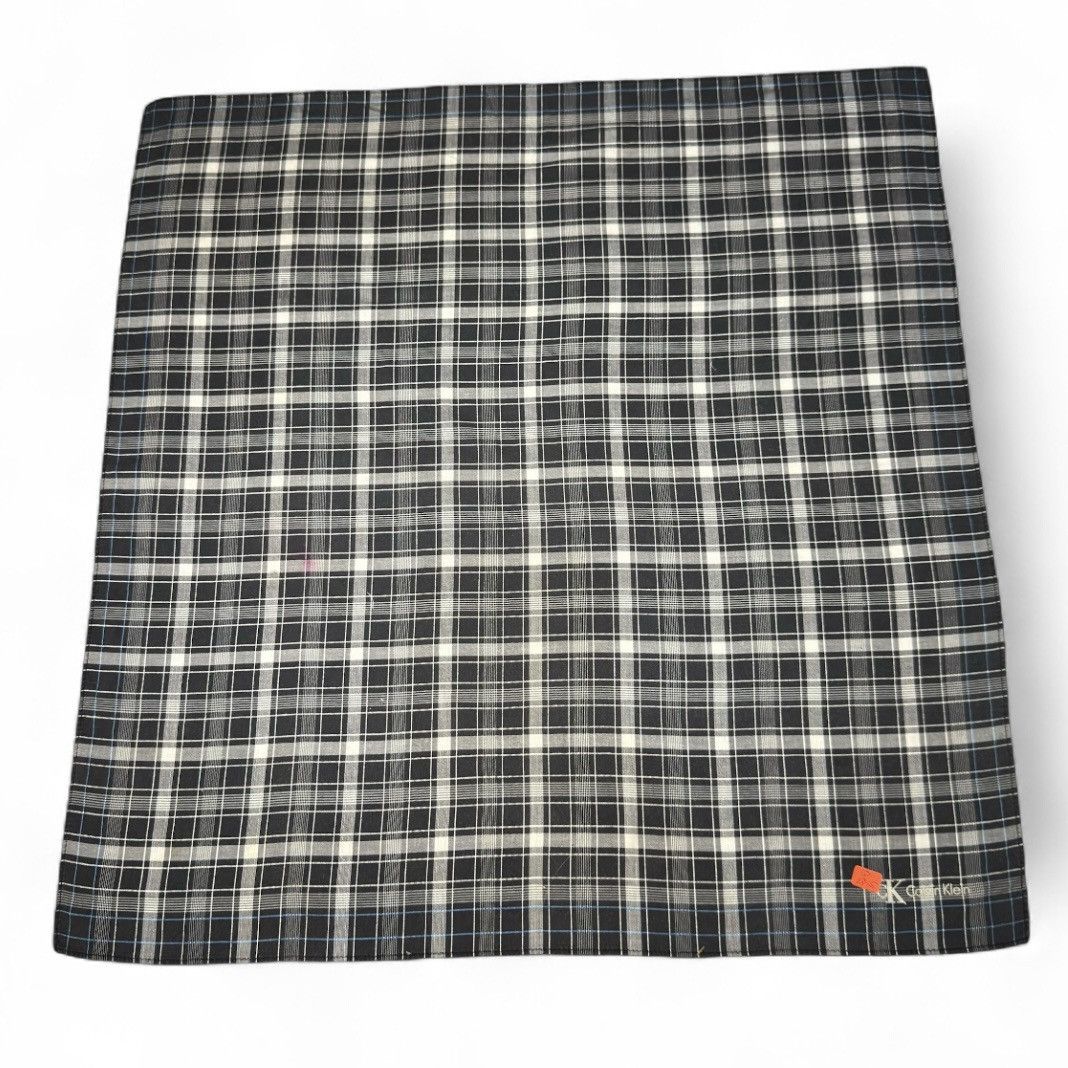 Calvin Klein 🔥Handkerchief | Neckerchief | Bandana | Pocket-square | Size ONE SIZE - 2 Thumbnail