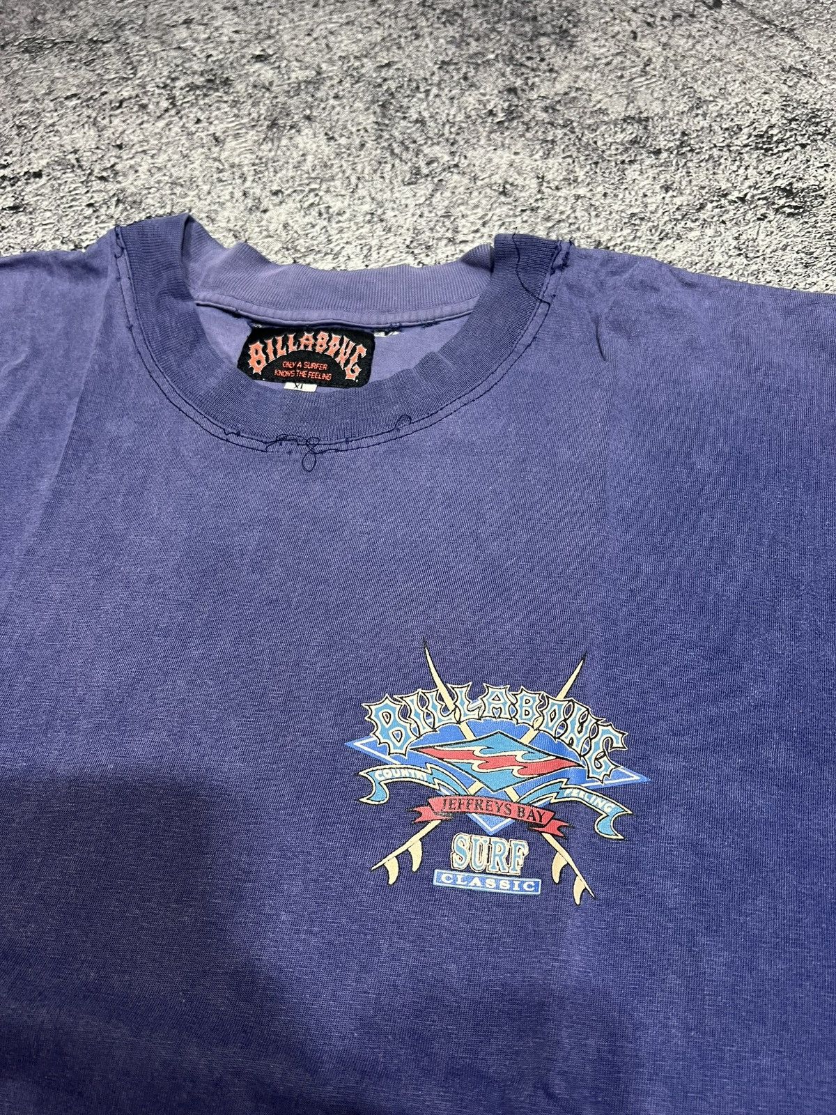 Comme des Garcons 2000s Archival Billabong Surf Thrashed Graphic Faded Tee y2k Size US L / EU 52-54 / 3 - 4 Thumbnail