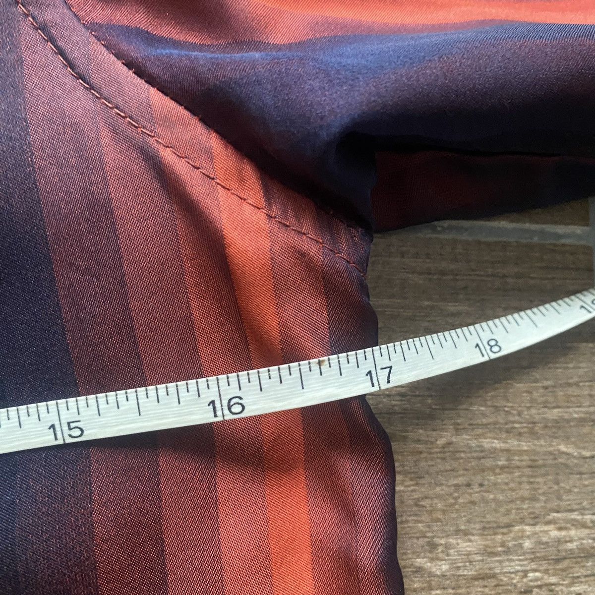 Gucci F/W 1997 Gucci by Tom Ford Runway Red Ombré Stripe Silk Size S / US 4 / IT 40 - 13 Thumbnail