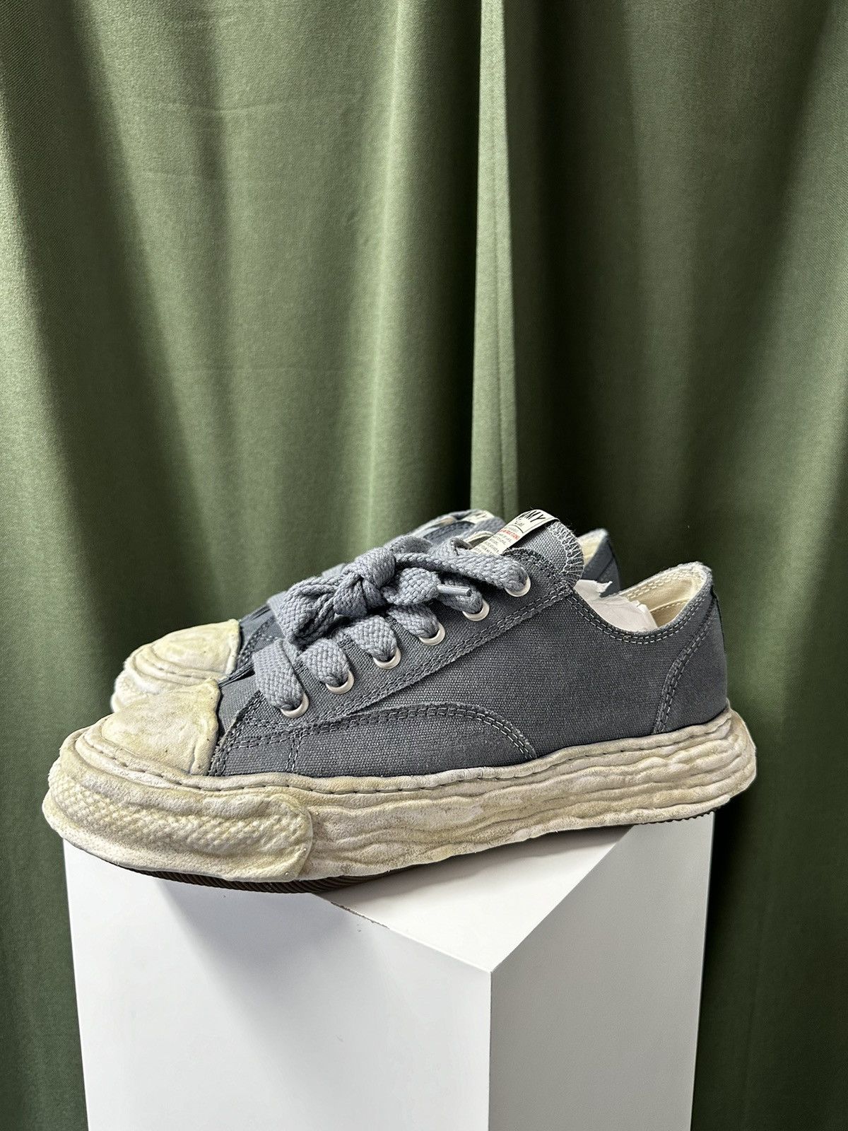 Maison MIHARA YASUHIRO Maison Mihara Peterson 23 OG Sole Canvas Low Dyed Black Size US 10.5 / EU 43-44 - 2 Thumbnail