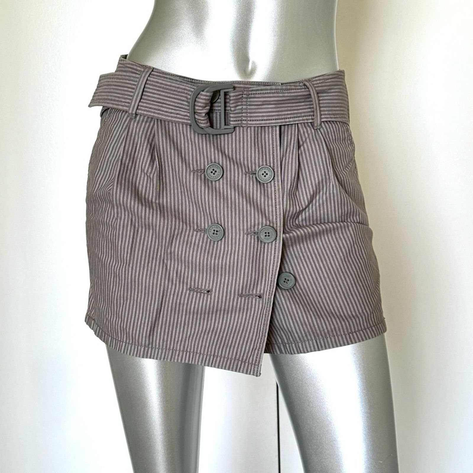 Armani Exchange ARMANI EXCHANGE Grey Mini Skirt, Size 0 Size 25" / US 0 / IT 36 - 1 Thumbnail