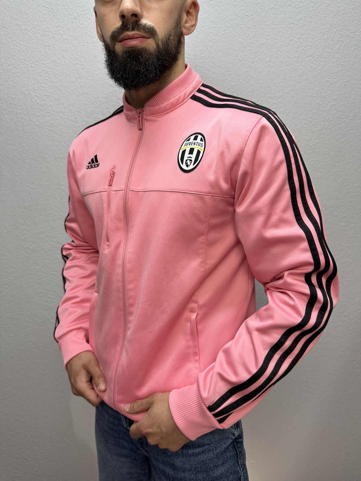 Adidas Vintage Adidas Juventus Pink 2015 Track Jacket Drake Rare Size US L / EU 52-54 / 3 - 8 Thumbnail
