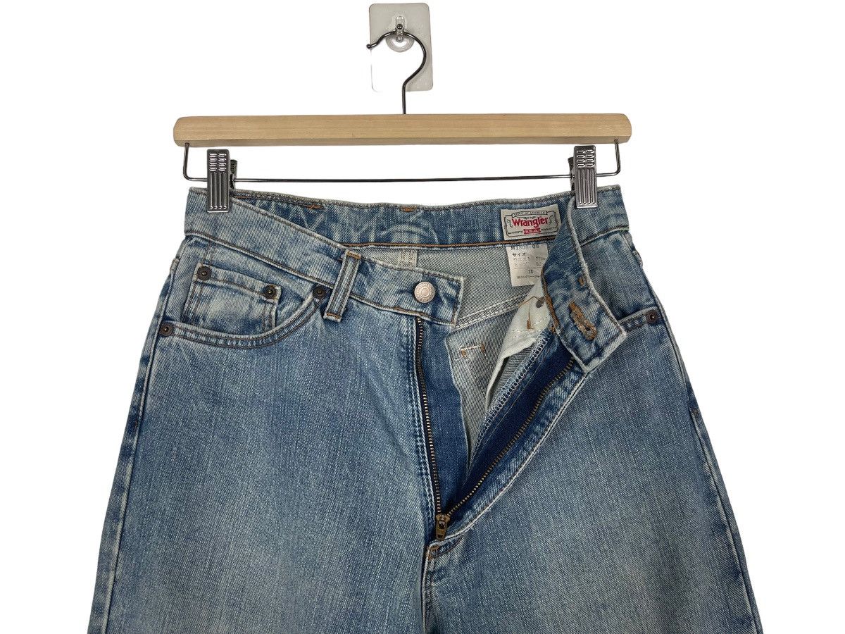 Wrangler Wrangler Faded Blue Ripped Denim Size US 26 / EU 42 - 8 Thumbnail