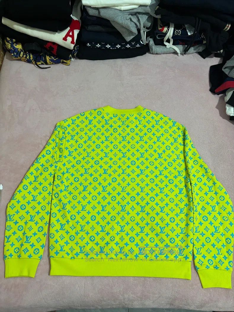 Louis Vuitton Louis Vuitton Logo full-print casual crew neck long-sleeve Size US M / EU 48-50 / 2 - 2 Thumbnail