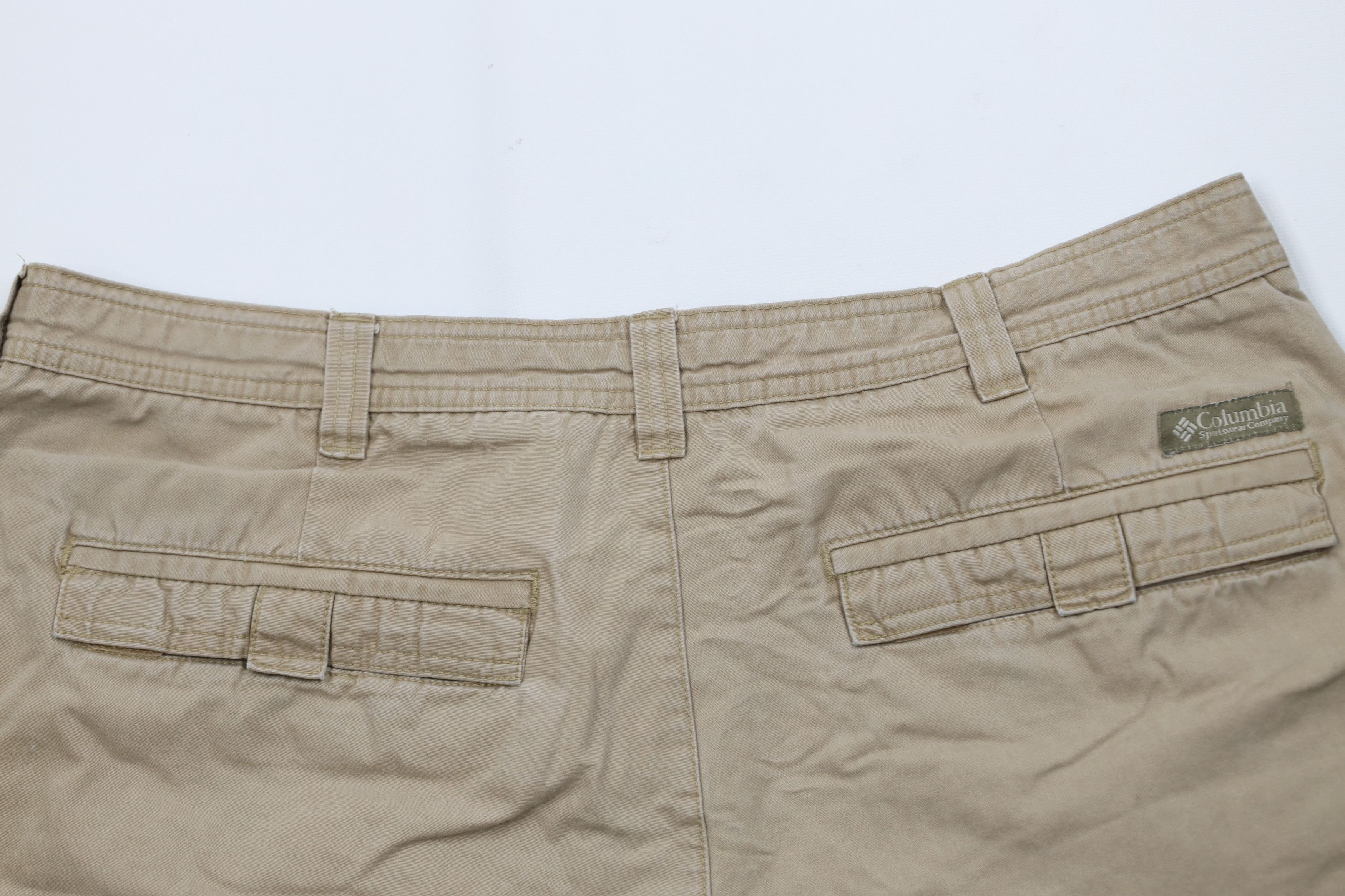 Columbia Vintage Columbia Spell Heavyweight Trekking Shorts Beige Tan Size US 38 / EU 54 - 9 Thumbnail