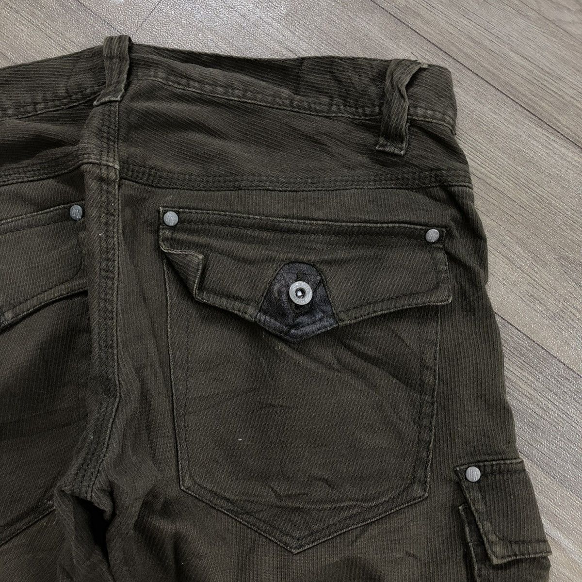 Japanese Brand × Nicole Club 2000s Hideaways Nicole Club OG Cargo Pants Size US 30 / EU 46 - 13 Thumbnail
