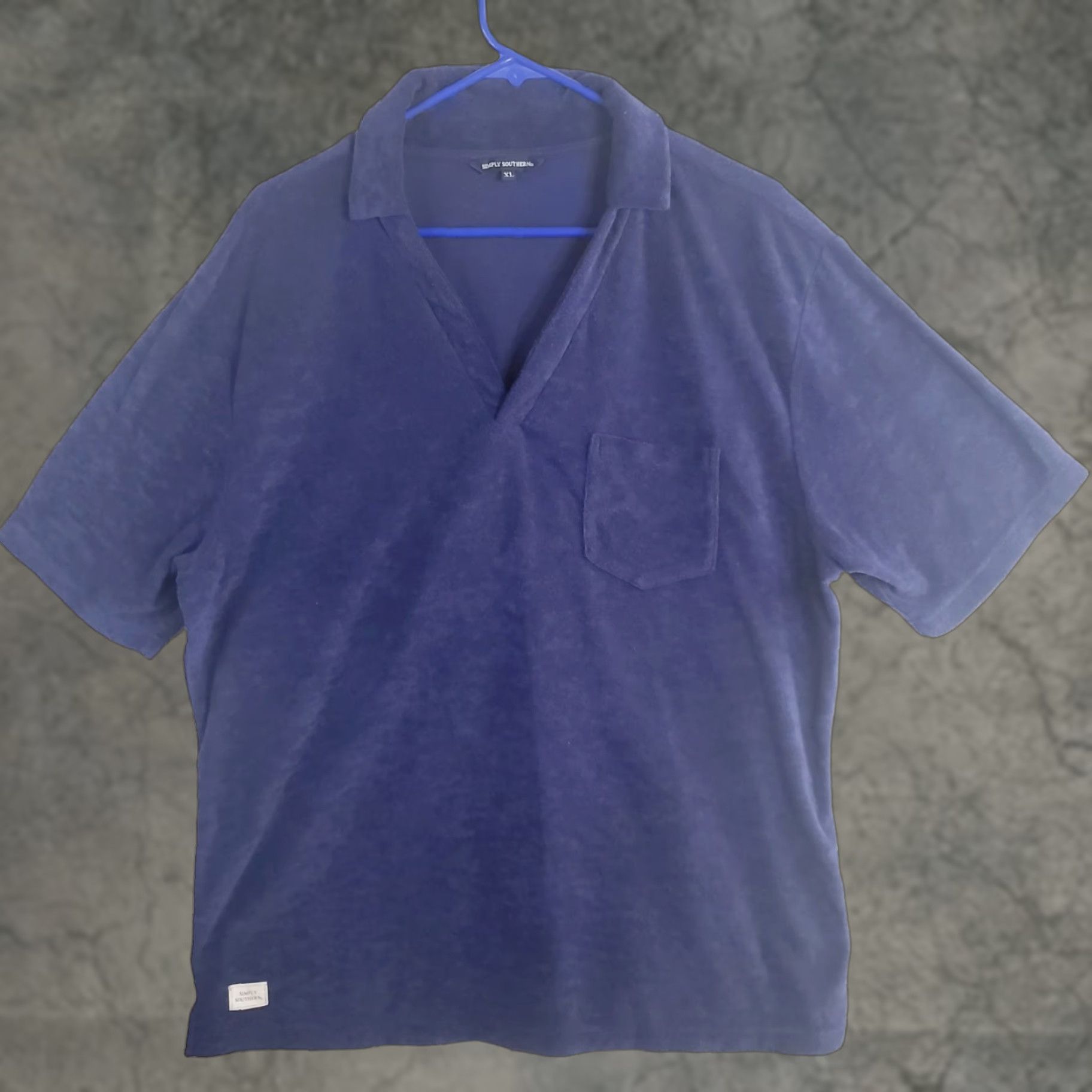 Vintage Simply Southern Men's XL Navy Blue Terry Cloth Polo V-Neck Pocket Short Sleeve Shirt Size US XL / EU 56 / 4 - 1 Thumbnail