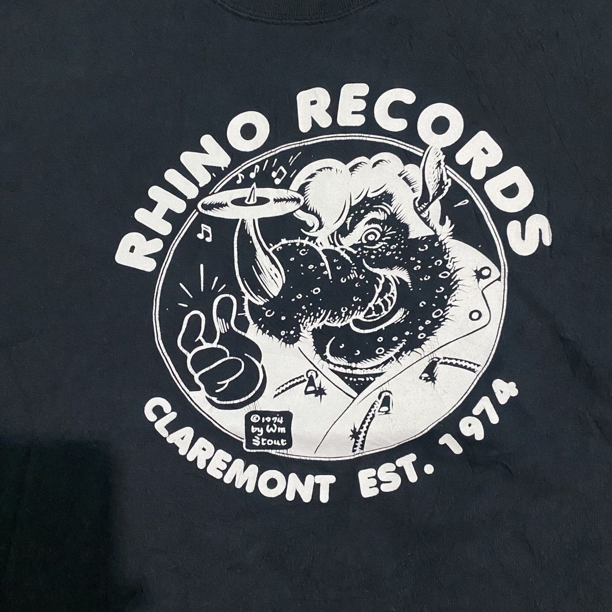 Band Tees Vintage Rare Rhino Records Band Claremont T shirt Size US L / EU 52-54 / 3 - 2 Thumbnail