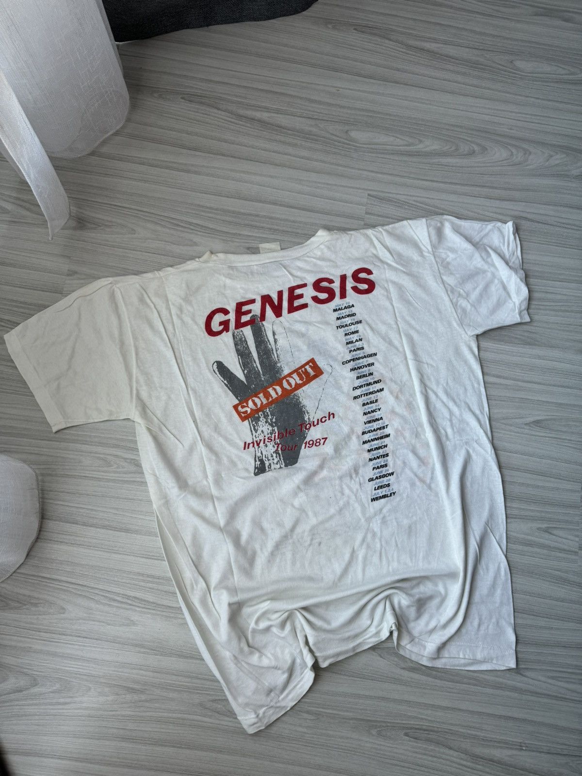Band Tees × Vintage Vintage Genesis Invisible Touch Tour 1987 Tee Concert Merch Size US L / EU 52-54 / 3 - 12 Thumbnail