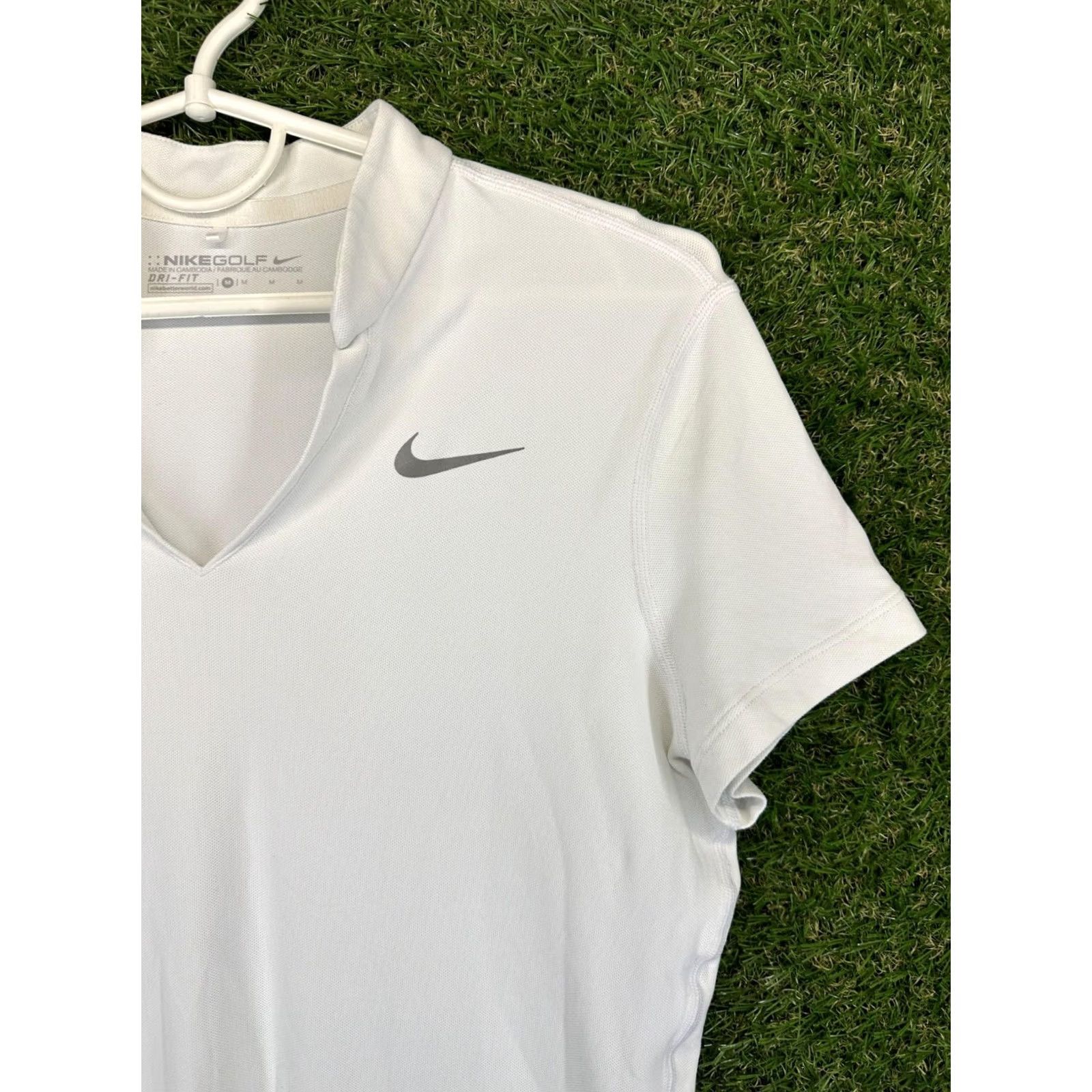 Nike Nike Golf Dri-FIT Shirt White Size M 2016 Sport Jersey Women Size M / US 6-8 / IT 42-44 - 4 Thumbnail