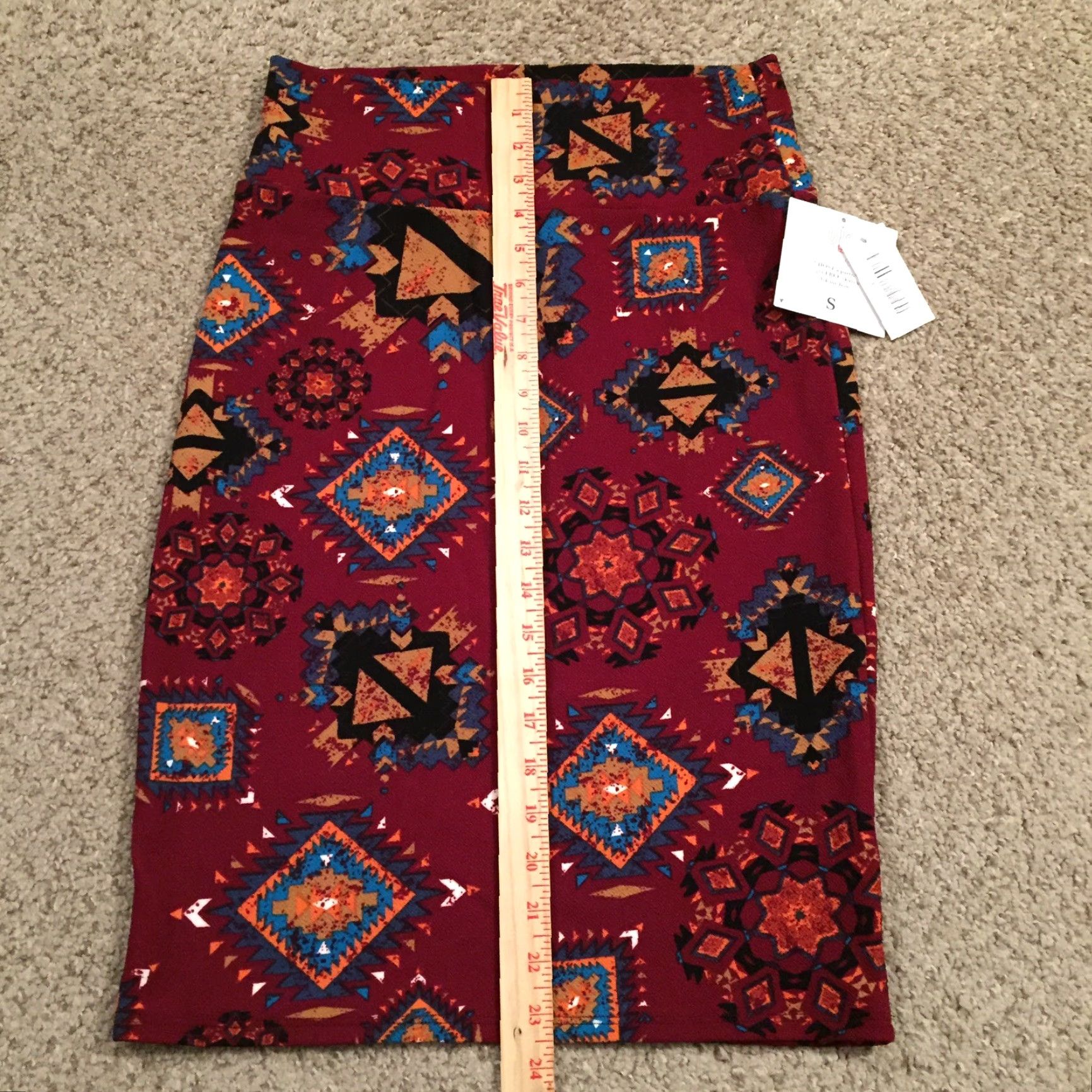 Vintage LuLaRoe Skirt Women Knee Length S Red Geometric Pull On Unlined Knit Polyester Spandex Casual Vintage No Size 28" / US 6 / IT 42 - 4 Thumbnail