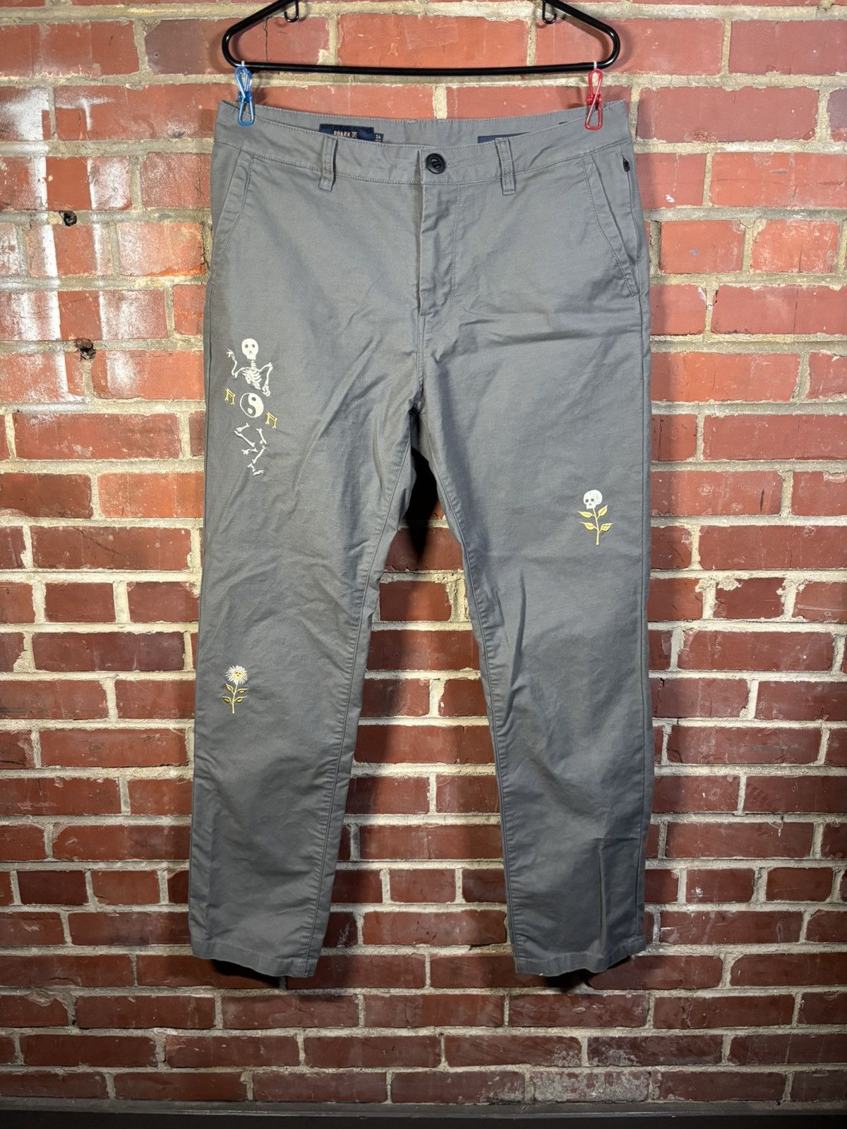 Roark Roark Porter 3.0 Embroidered Chino Skeleton Men 34 R 35x31.5 Size US 34 / EU 50 - 1 Thumbnail