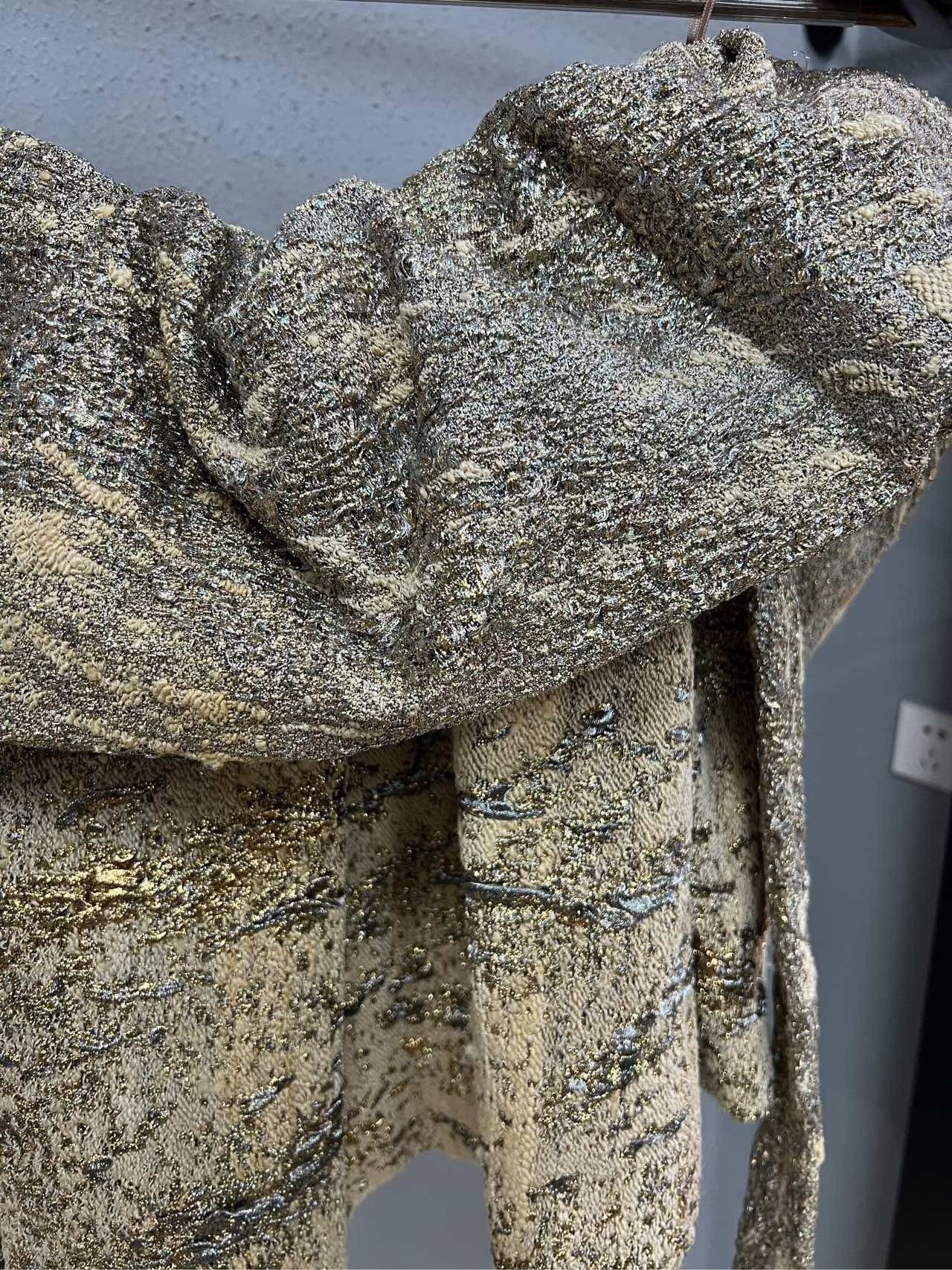 Louis Vuitton Louis Vuitton Gold Thread Lace Skirt Size US 7 / EU 40 - 3 Thumbnail