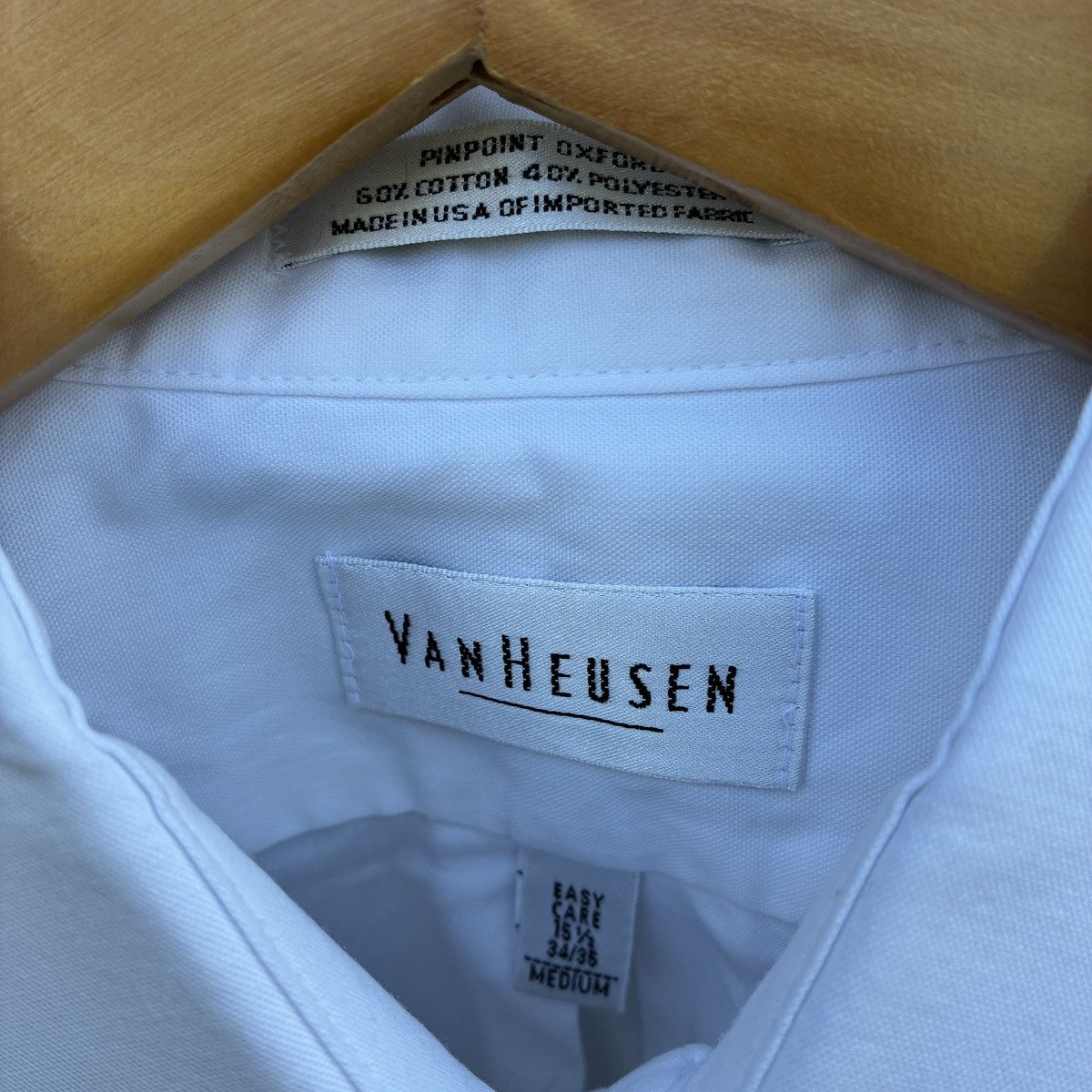 Van Heusen Vintage Van Heusen Dress Shirt Pinpoint Oxford White Size US L / EU 52-54 / 3 - 4 Thumbnail