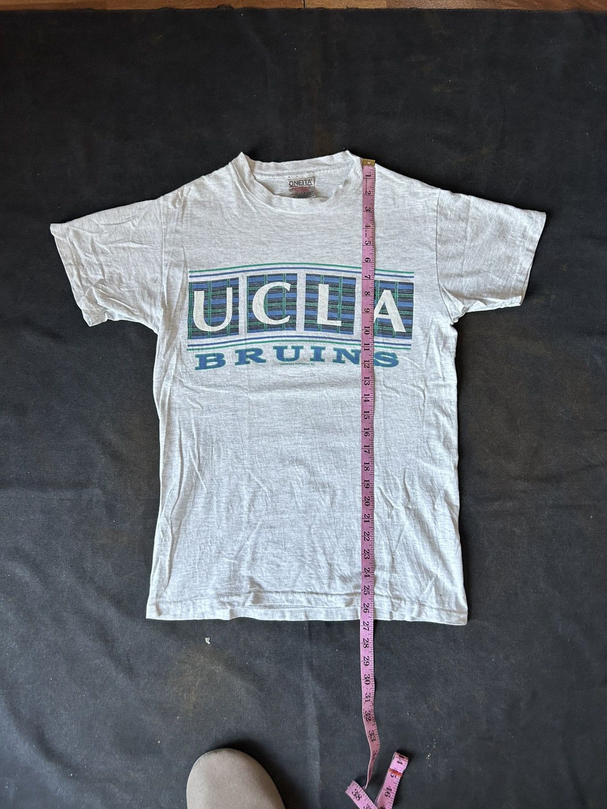 Vintage Vintage 90s UCLA Bruins T Shirt Thrashed ERD Paly Size US S / EU 44-46 / 1 - 7 Thumbnail