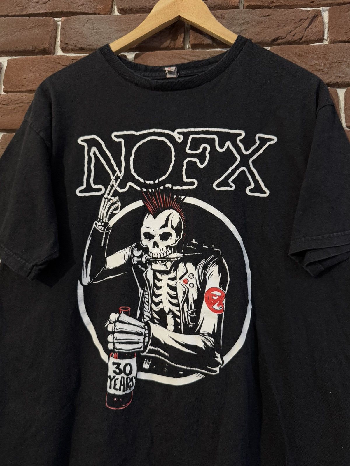 Band Tees Rare Vintage 00s NOFX Skull Tour Punk Band Tee Medium Black Size US M / EU 48-50 / 2 - 2 Thumbnail